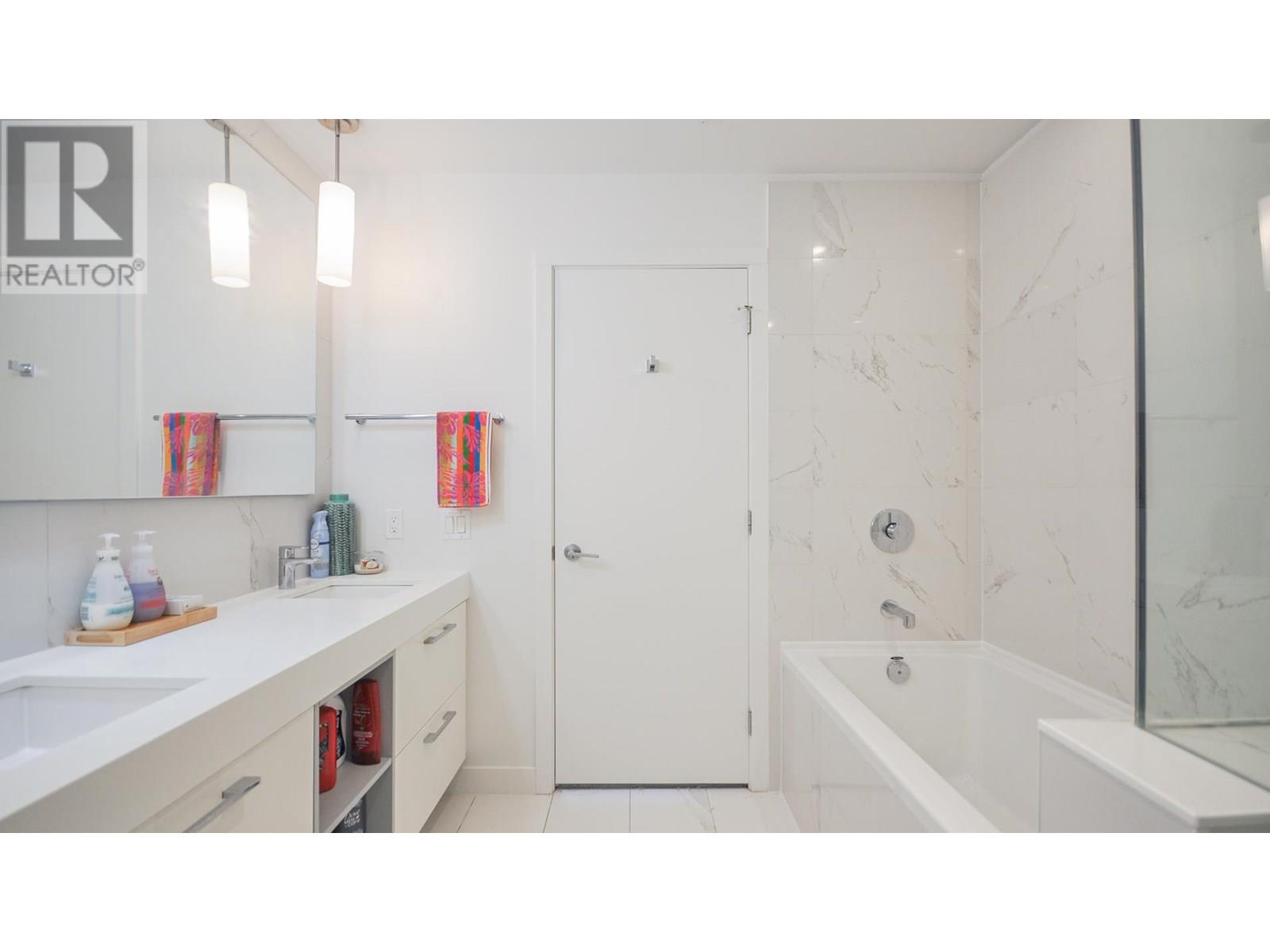 Photo 10 of 505 4867 Cambie Street, Vancouver BC