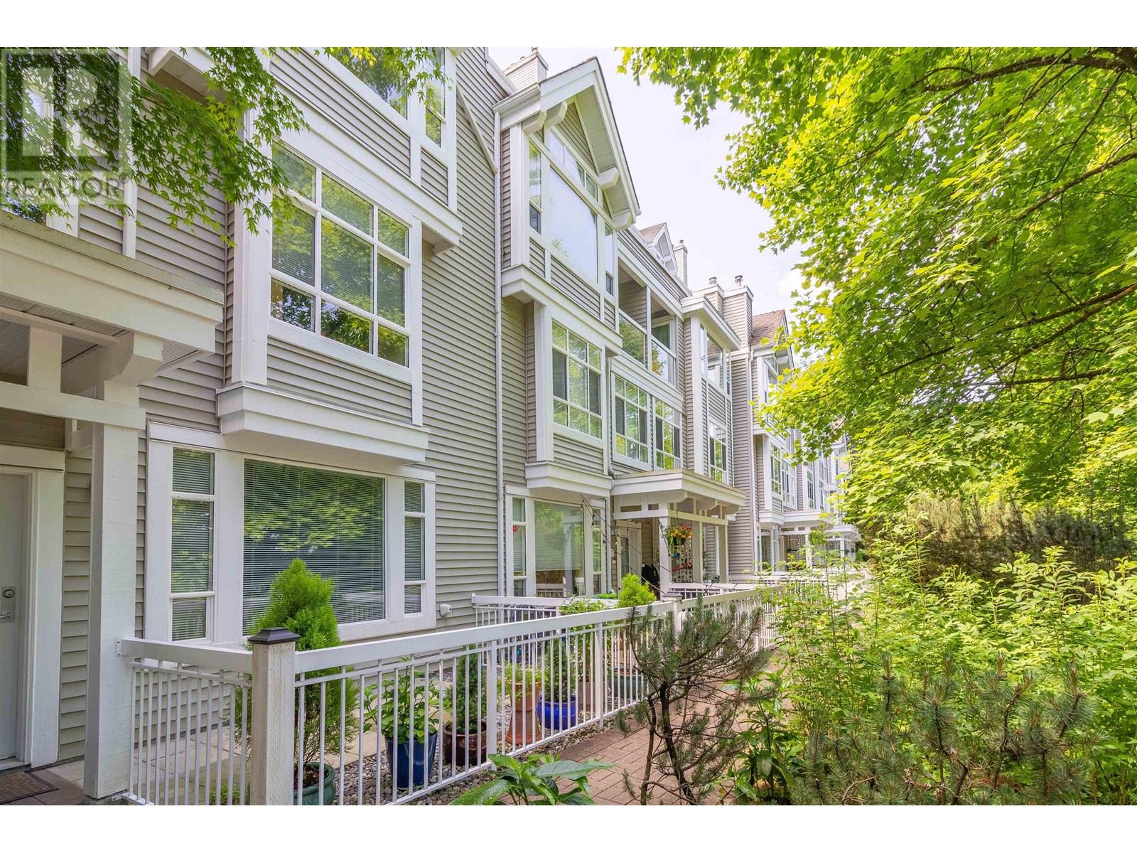 Photo 33 of 3 3033 Terravista Place, Port Moody BC