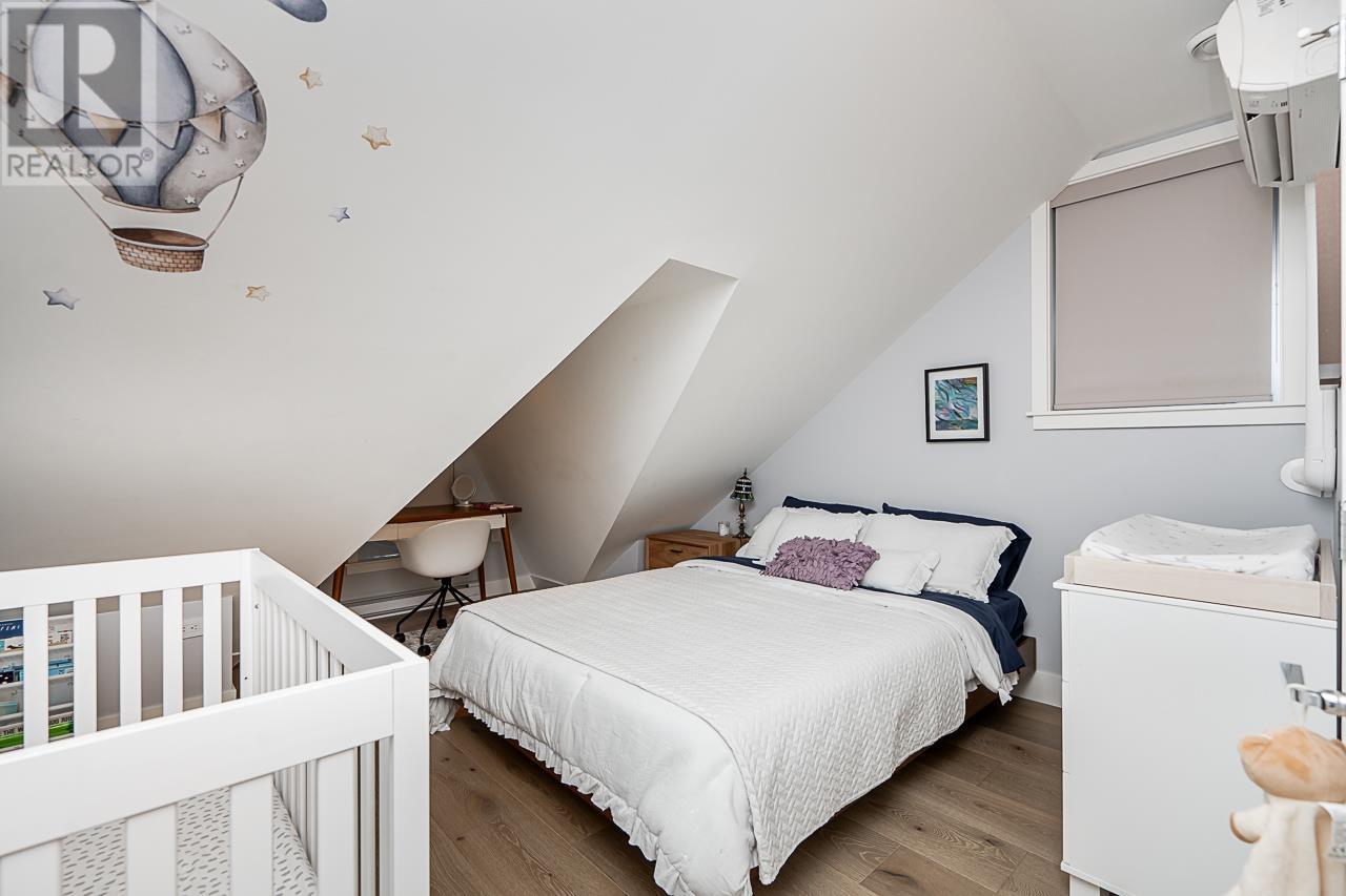 Photo 15 of 4320 Knight Street, Vancouver BC