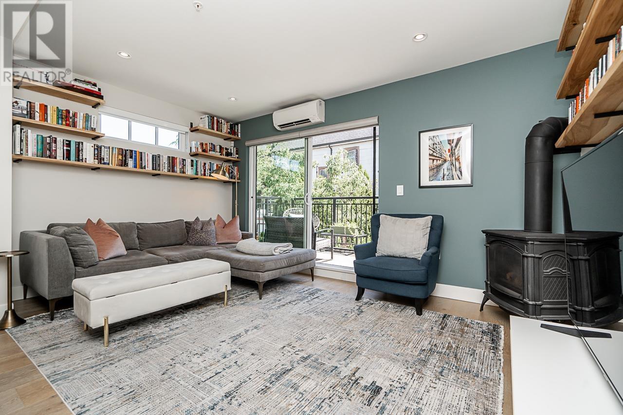 Photo 6 of 4320 Knight Street, Vancouver BC