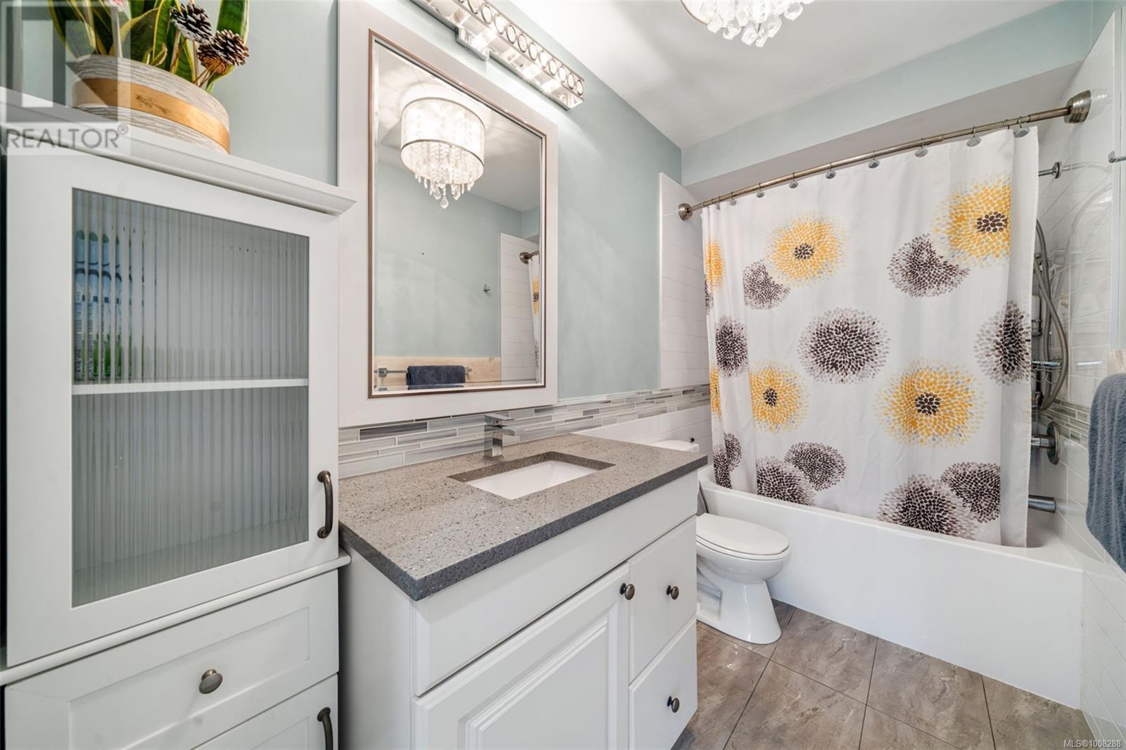 Photo 12 of 450 Obed Ave, Saanich BC
