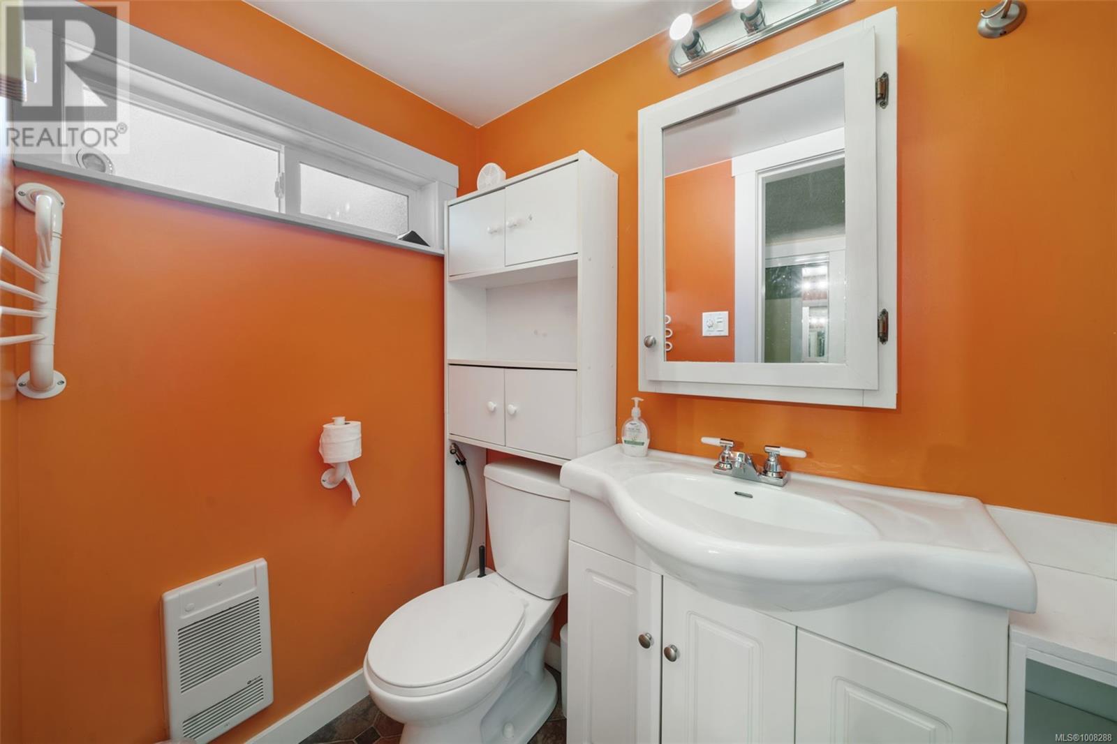 Photo 23 of 450 Obed Ave, Saanich BC