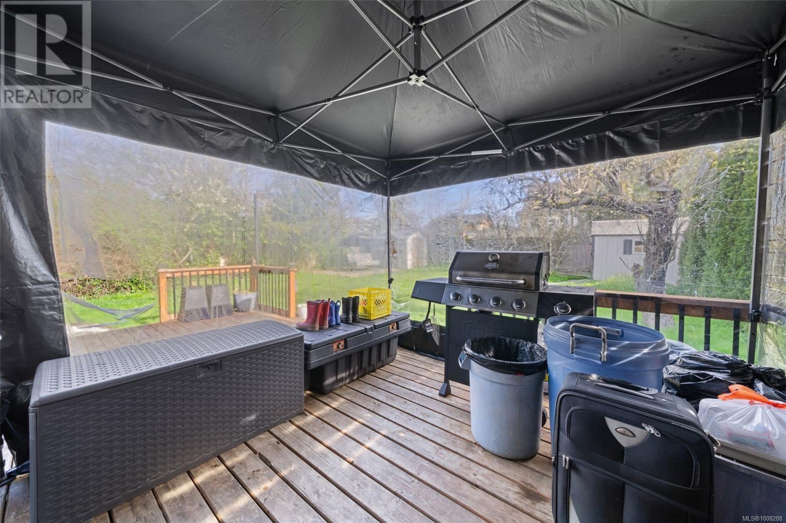 Photo 16 of 450 Obed Ave, Saanich BC