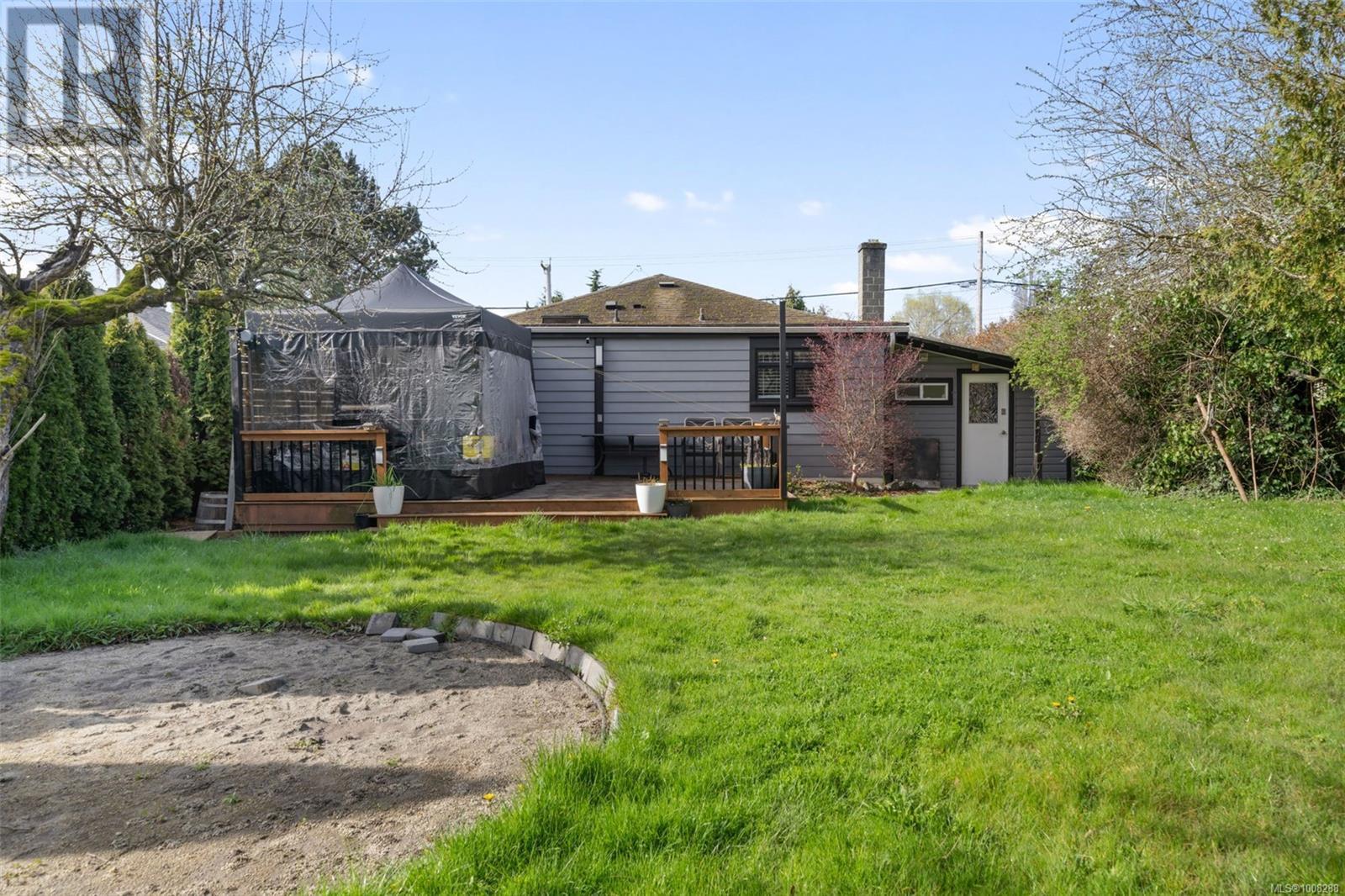 Photo 25 of 450 Obed Ave, Saanich BC