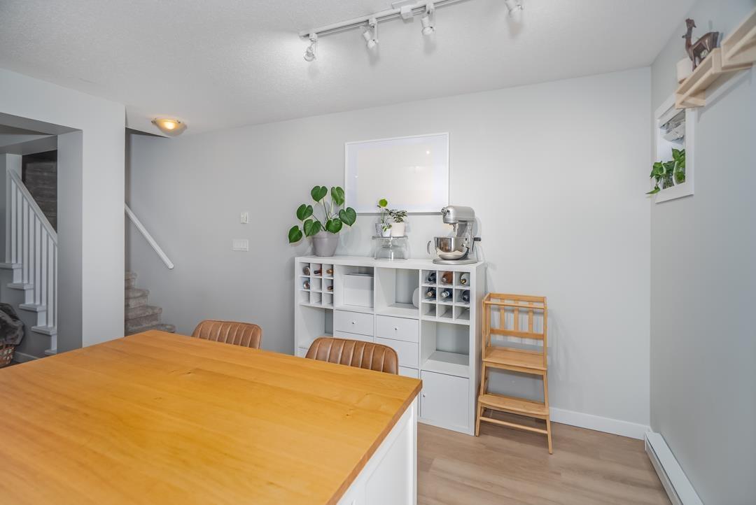 Photo 17 of 64 4401 Blauson Boulevard, Abbotsford BC