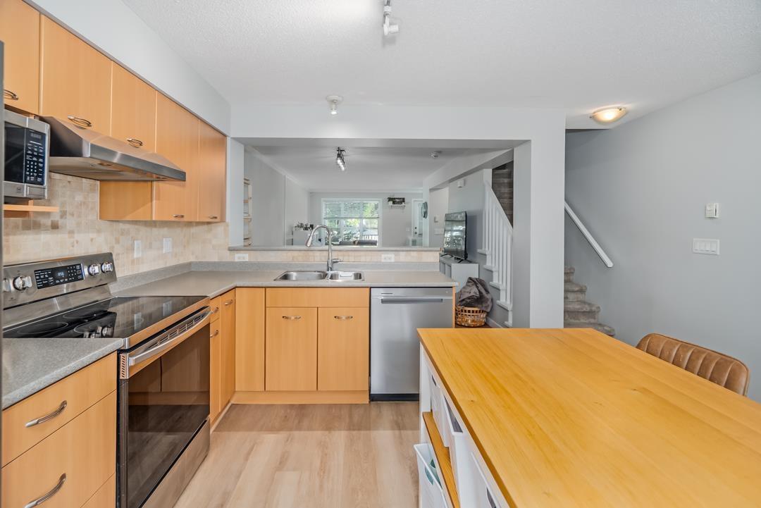 Photo 18 of 64 4401 Blauson Boulevard, Abbotsford BC