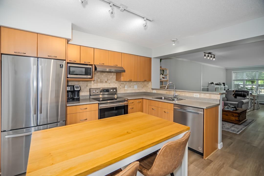 Photo 19 of 64 4401 Blauson Boulevard, Abbotsford BC