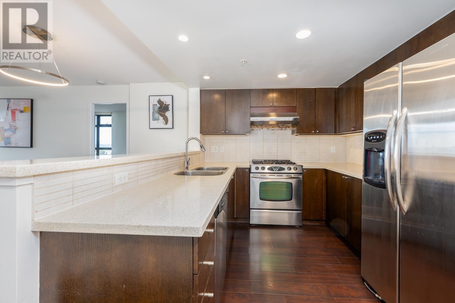 Photo 11 of 1101 8120 Lansdowne Road, Richmond BC