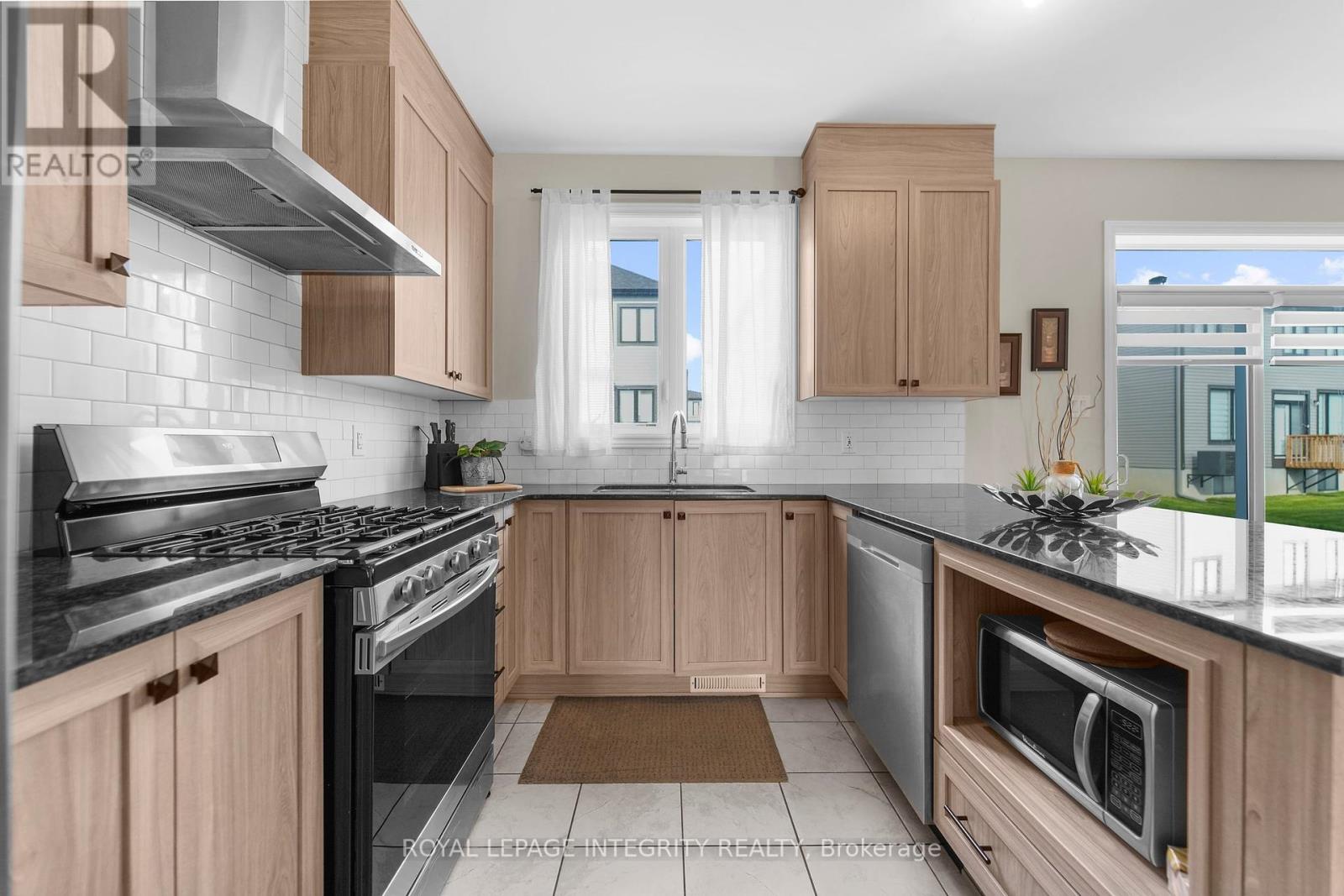 Photo 26 of 724 Vennecy Terrace, Ottawa ON