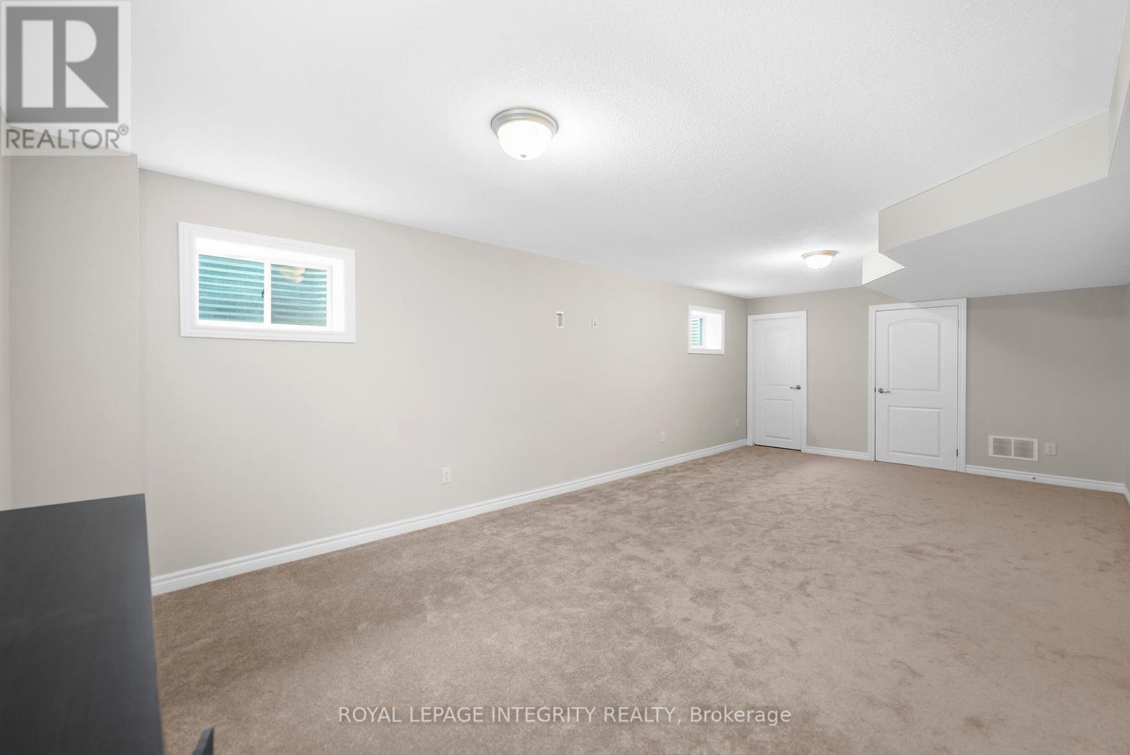 Photo 21 of 724 Vennecy Terrace, Ottawa ON