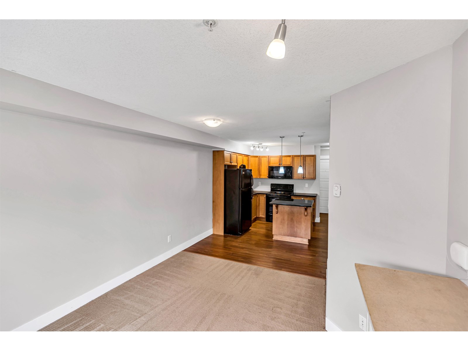Photo 13 of 324 30525 Cardinal Avenue, Abbotsford BC