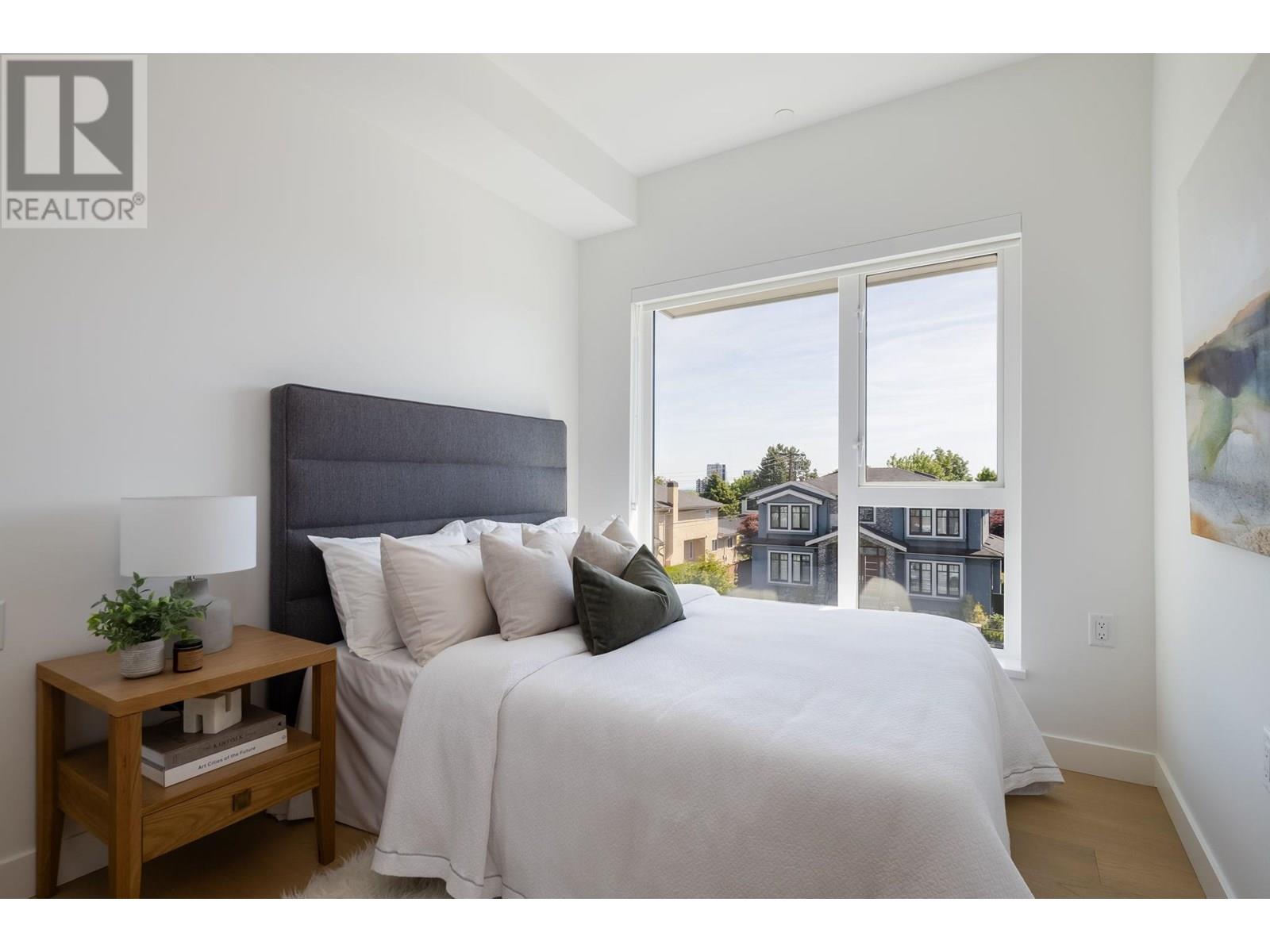 Photo 20 of 212 715 W 49th Avenue, Vancouver BC