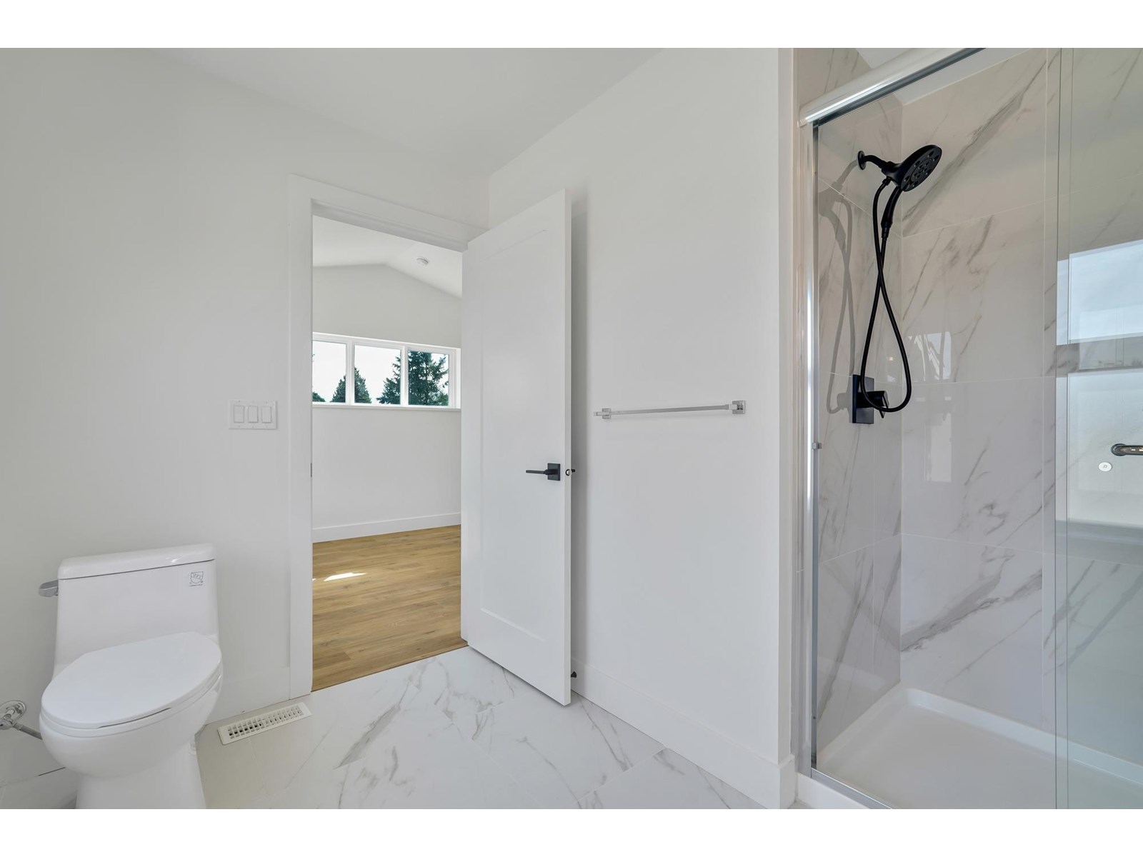Photo 18 of 7 12770 105 Avenue, Surrey BC
