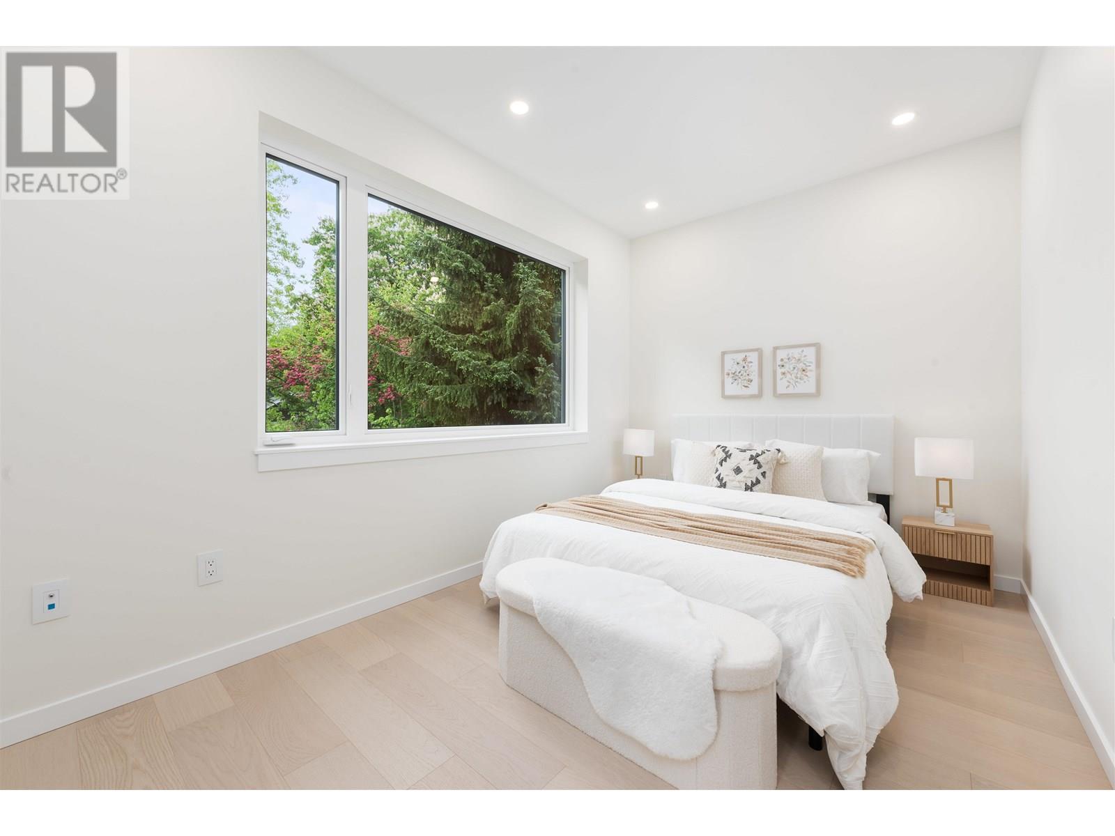 Photo 22 of 1 2764 W 14th Avenue, Vancouver BC