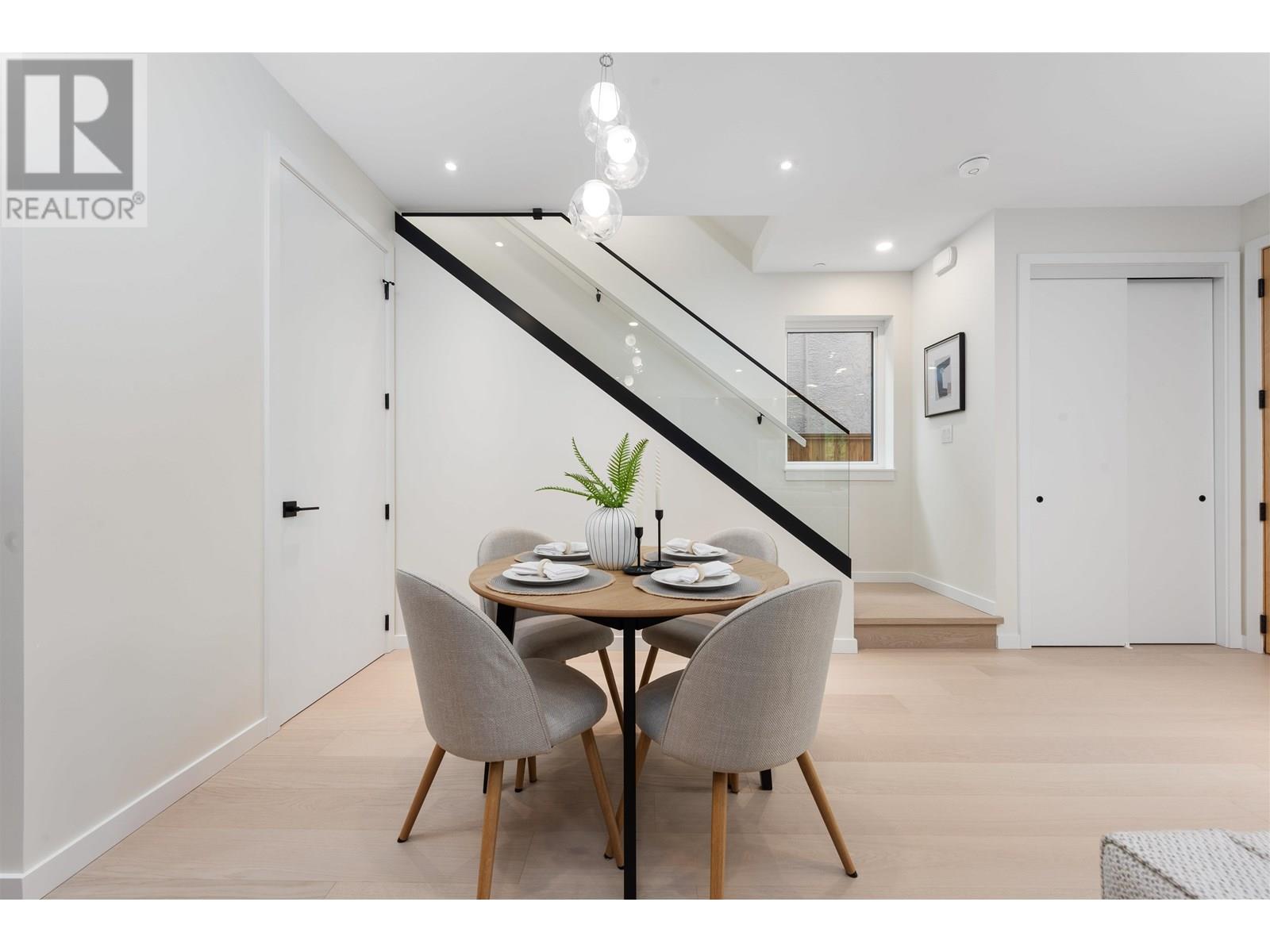 Photo 13 of 2 2764 W 14th Avenue, Vancouver BC