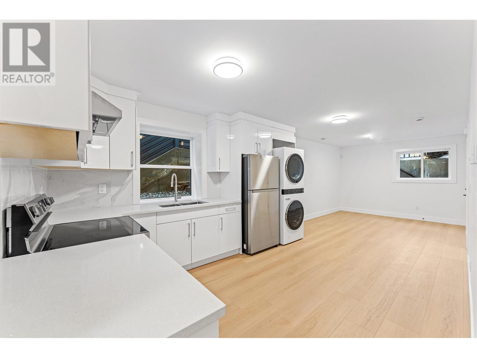 Photo 21 of 4917 Venables Street, Burnaby BC