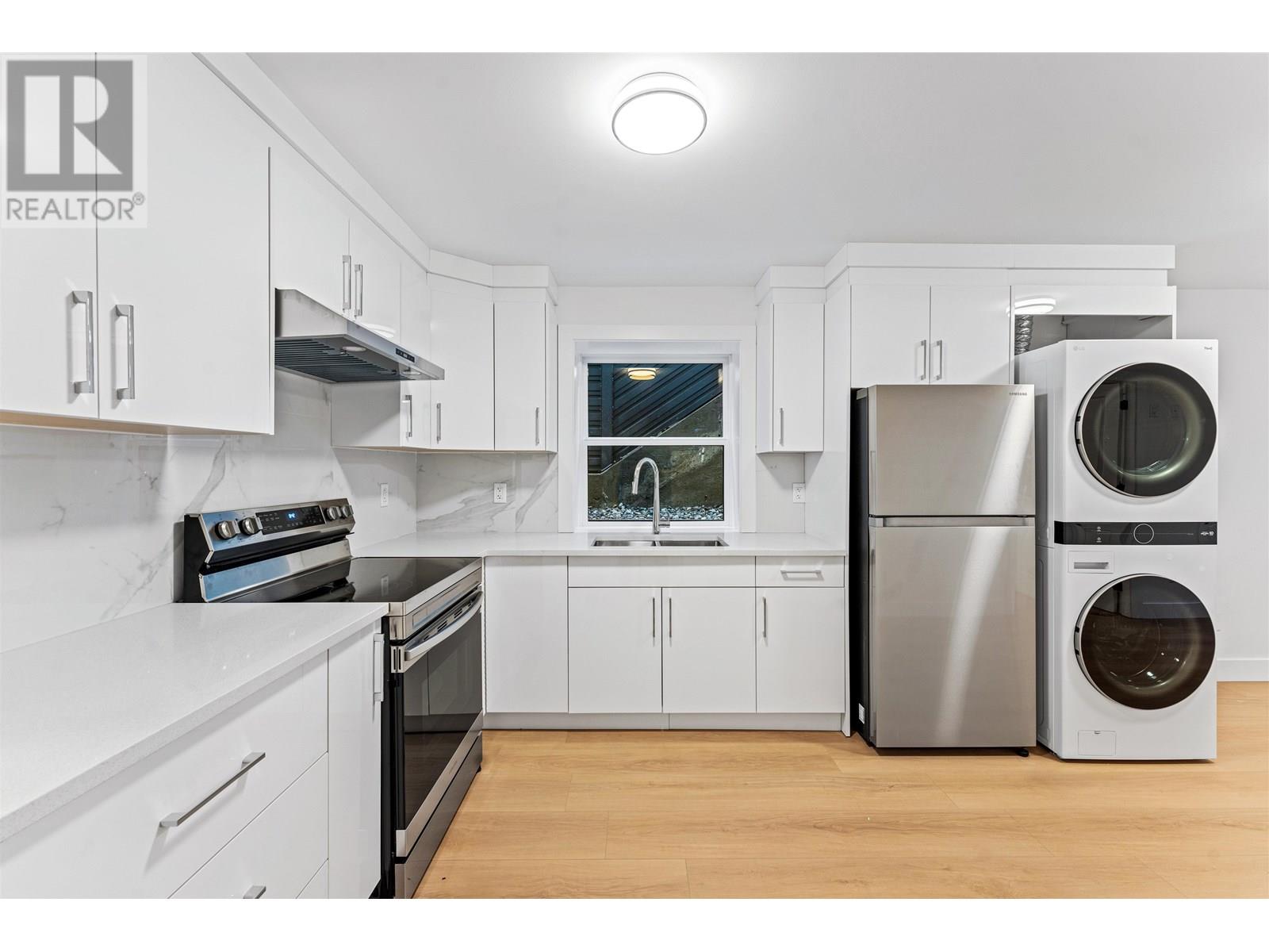 Photo 22 of 4917 Venables Street, Burnaby BC