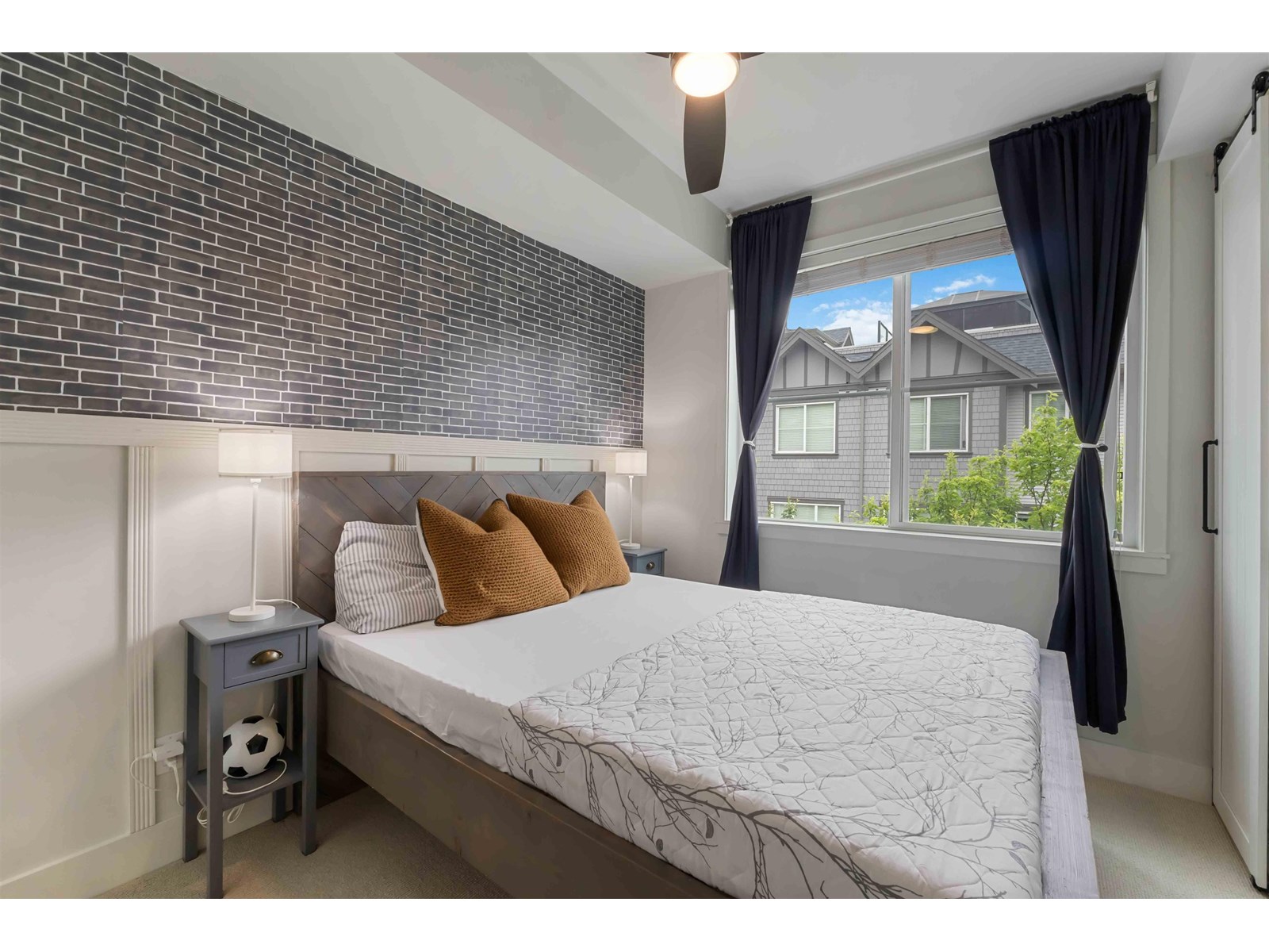 31 8217 204B STREET, Langley