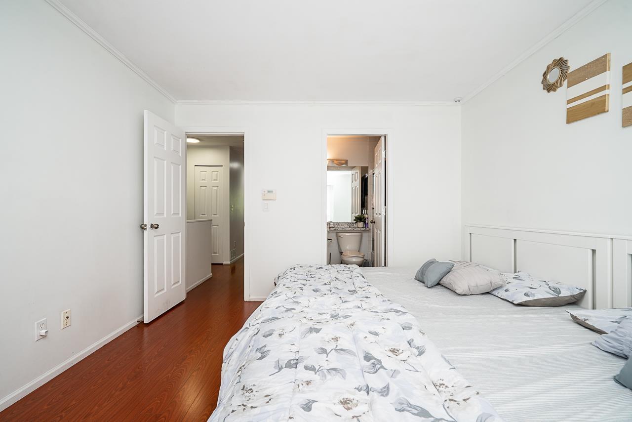 Photo 21 of 71 12110 75 A Avenue, Surrey BC