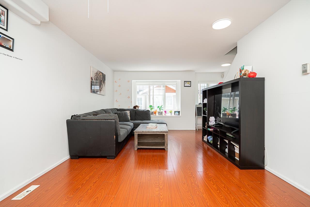 Photo 7 of 71 12110 75 A Avenue, Surrey BC