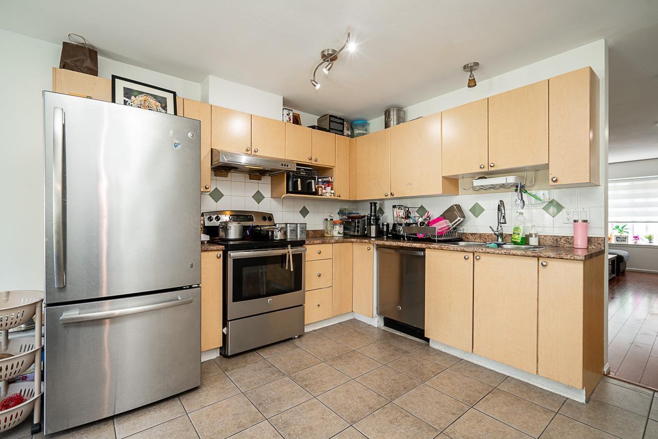 Photo 16 of 71 12110 75 A Avenue, Surrey BC