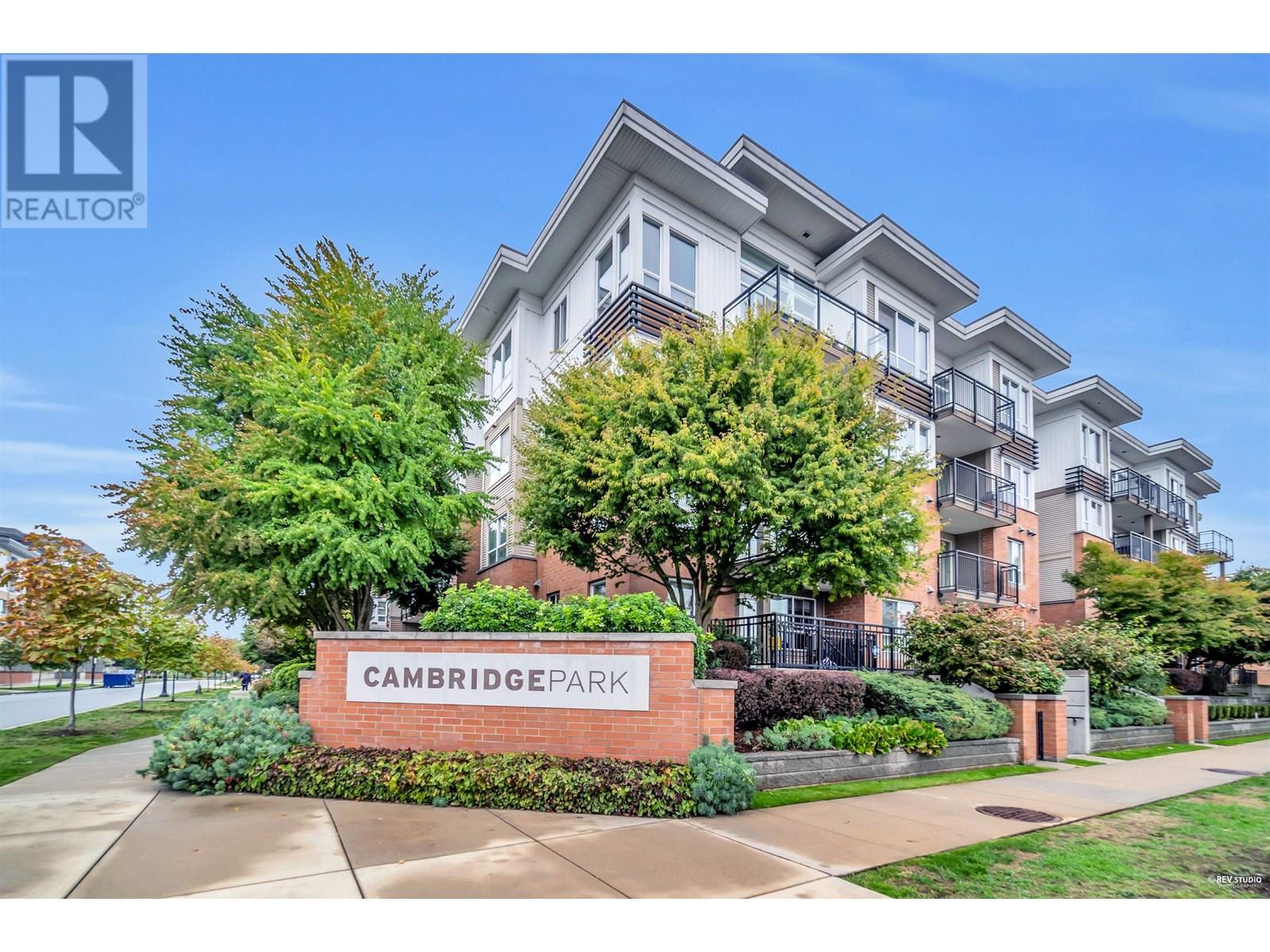 Photo 2 of 220 9399 Tomicki Avenue, Richmond BC