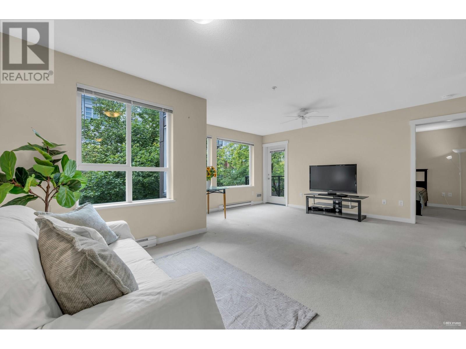 Photo 18 of 220 9399 Tomicki Avenue, Richmond BC