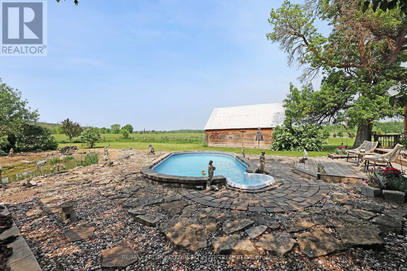 Photo 37 of 155 Storie Road, Horton ON