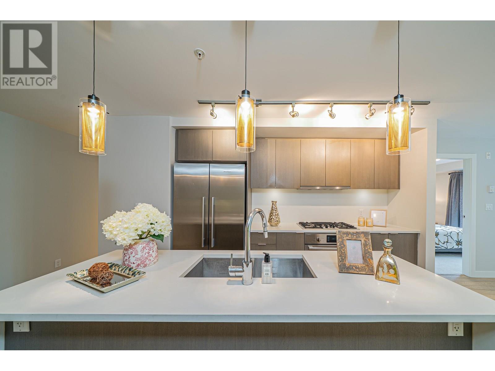 Photo 10 of 308 5555 Dunbar Street, Vancouver BC