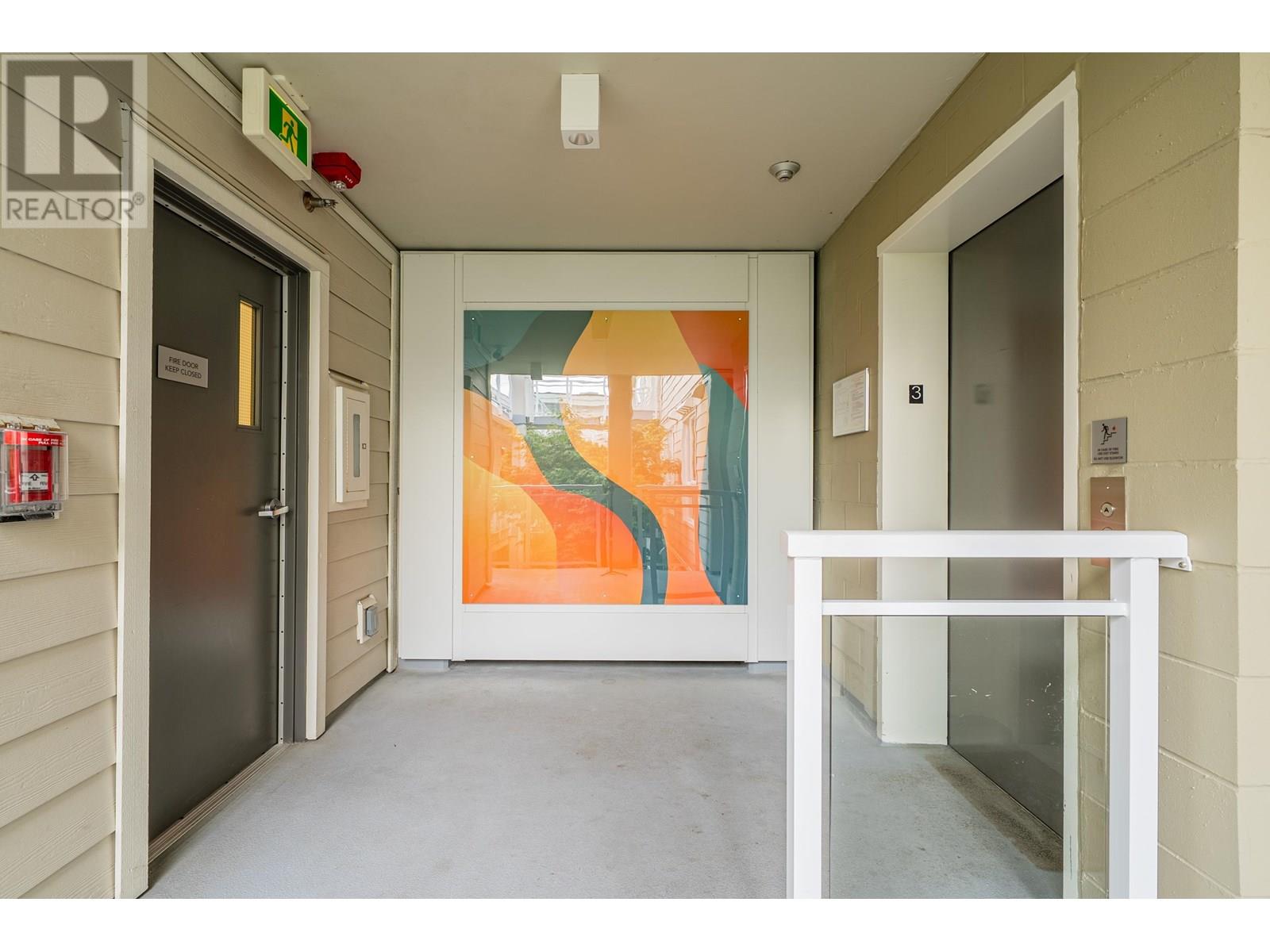 Photo 3 of 308 5555 Dunbar Street, Vancouver BC