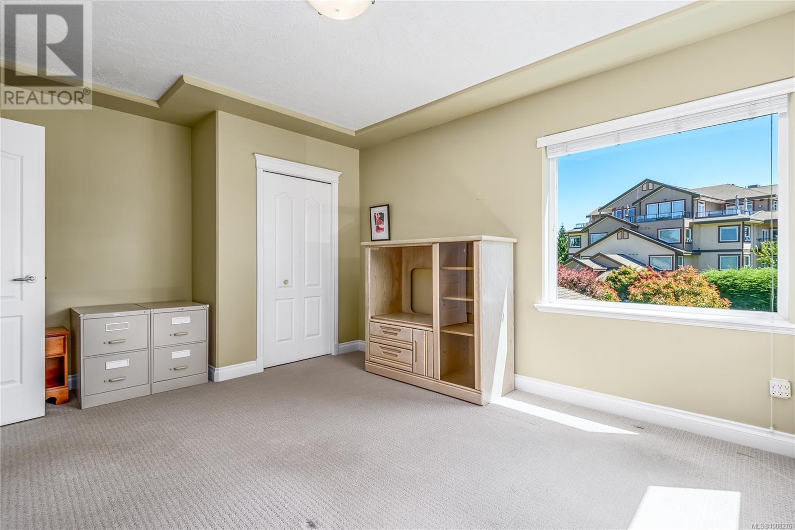 225 3666 Royal Vista Way, Courtenay