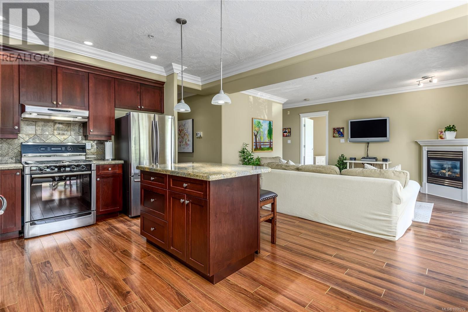 225 3666 Royal Vista Way, Courtenay