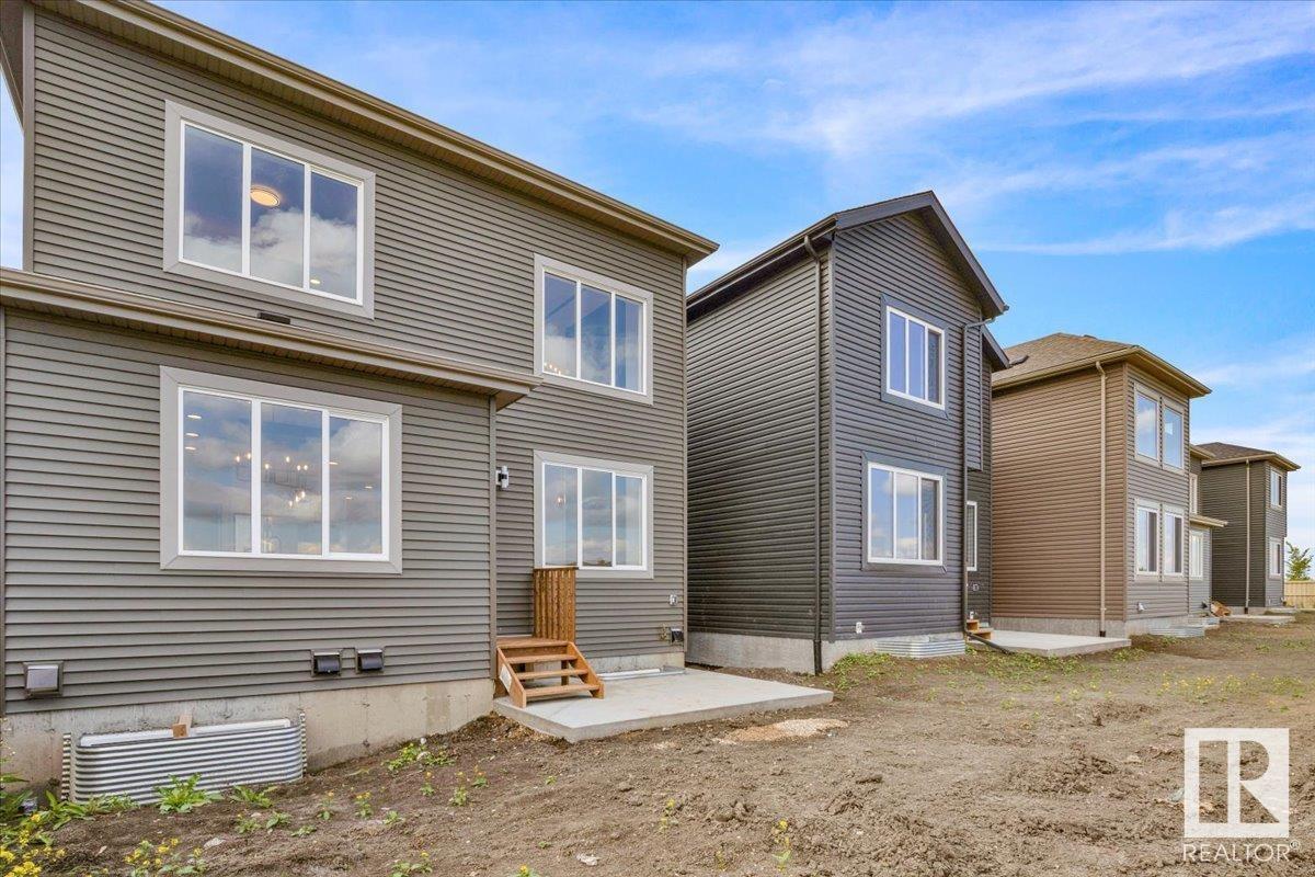 Photo 26 of 12 Edgefield Wy, St Albert AB