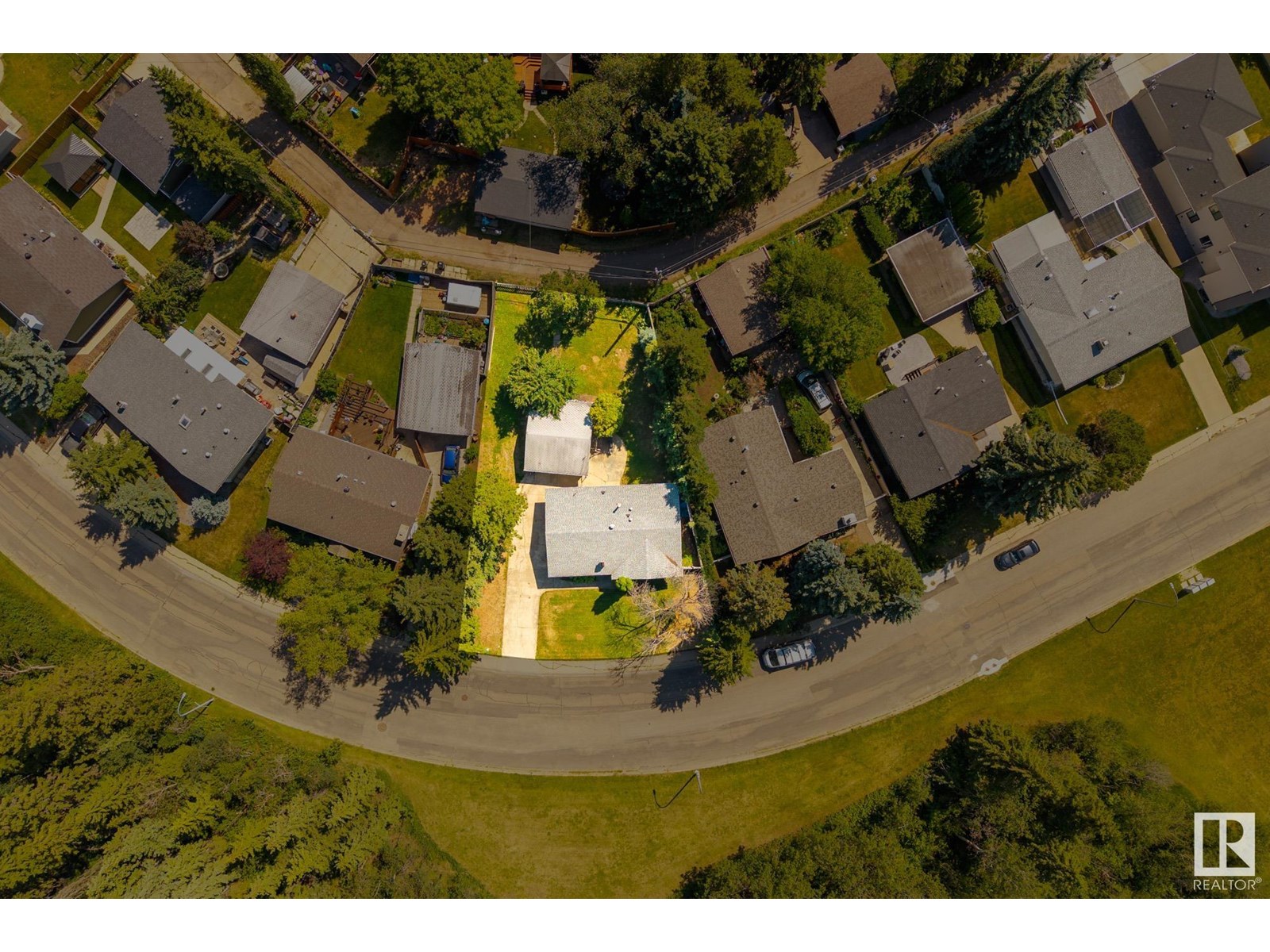 Photo 10 of 12003 Aspen Drive West Nw, Edmonton AB