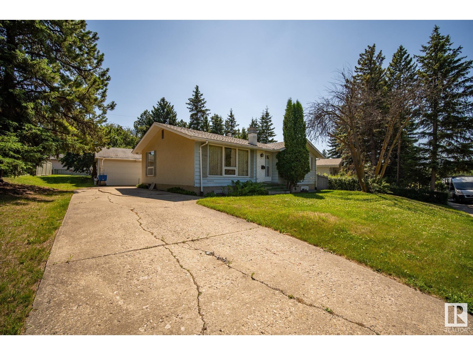 Photo 8 of 12003 Aspen Drive West Nw, Edmonton AB
