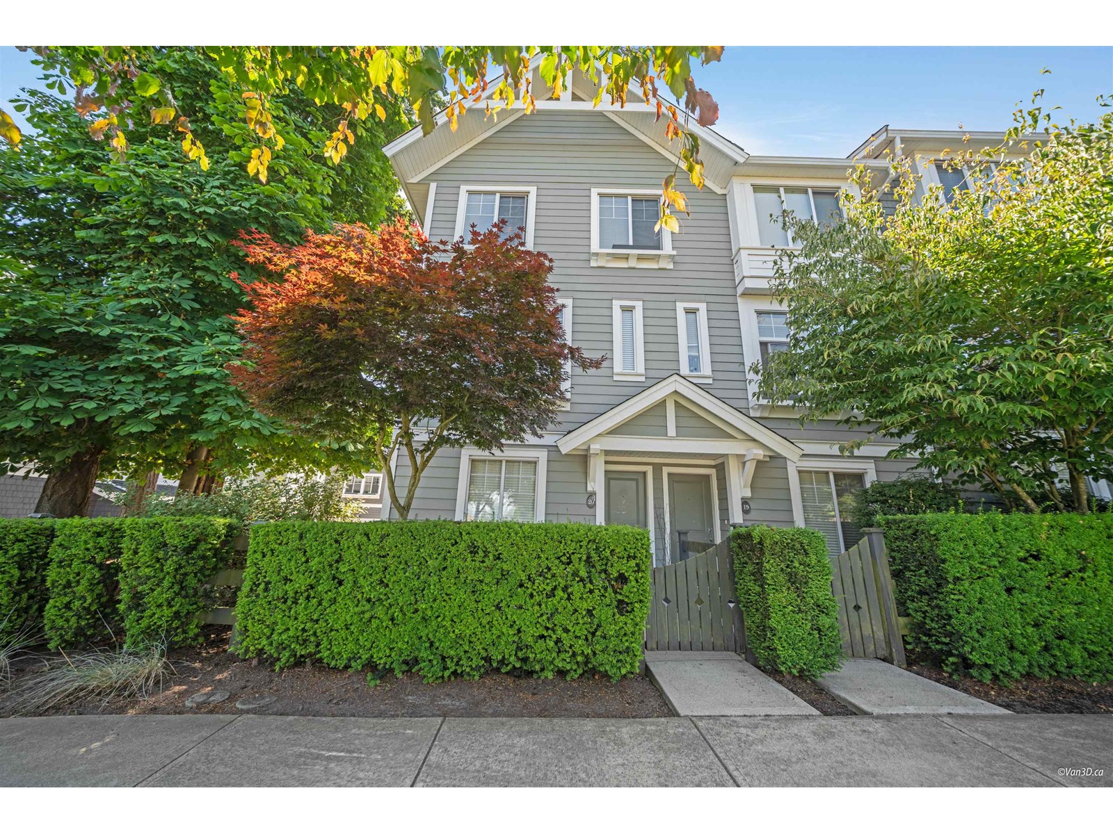 Photo 1 of 20 15128 24 Avenue, Surrey BC