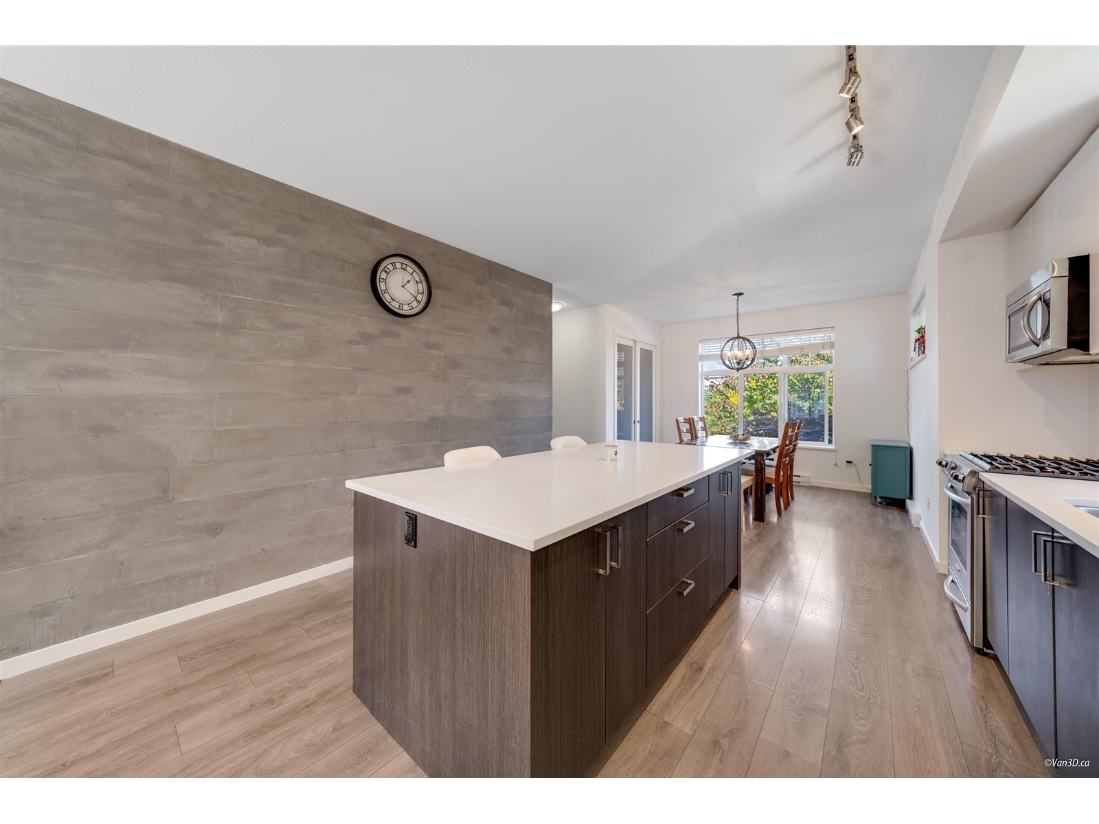 Photo 17 of 20 15128 24 Avenue, Surrey BC