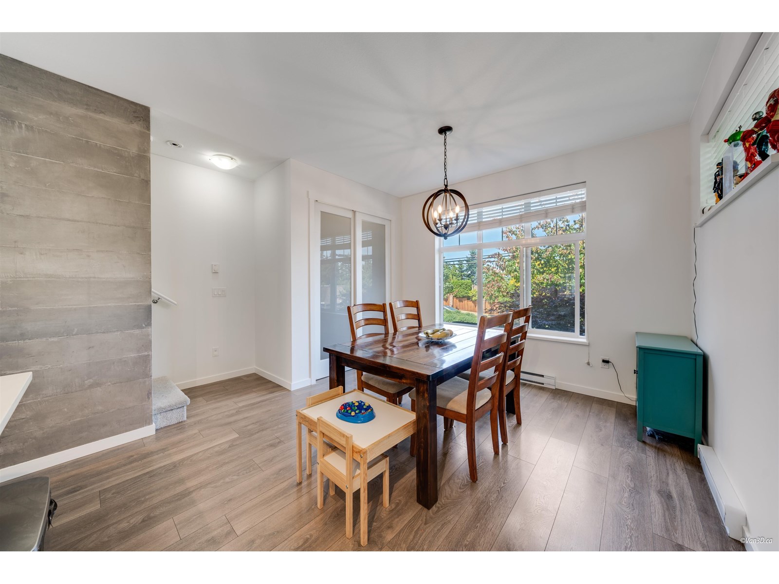 Photo 13 of 20 15128 24 Avenue, Surrey BC