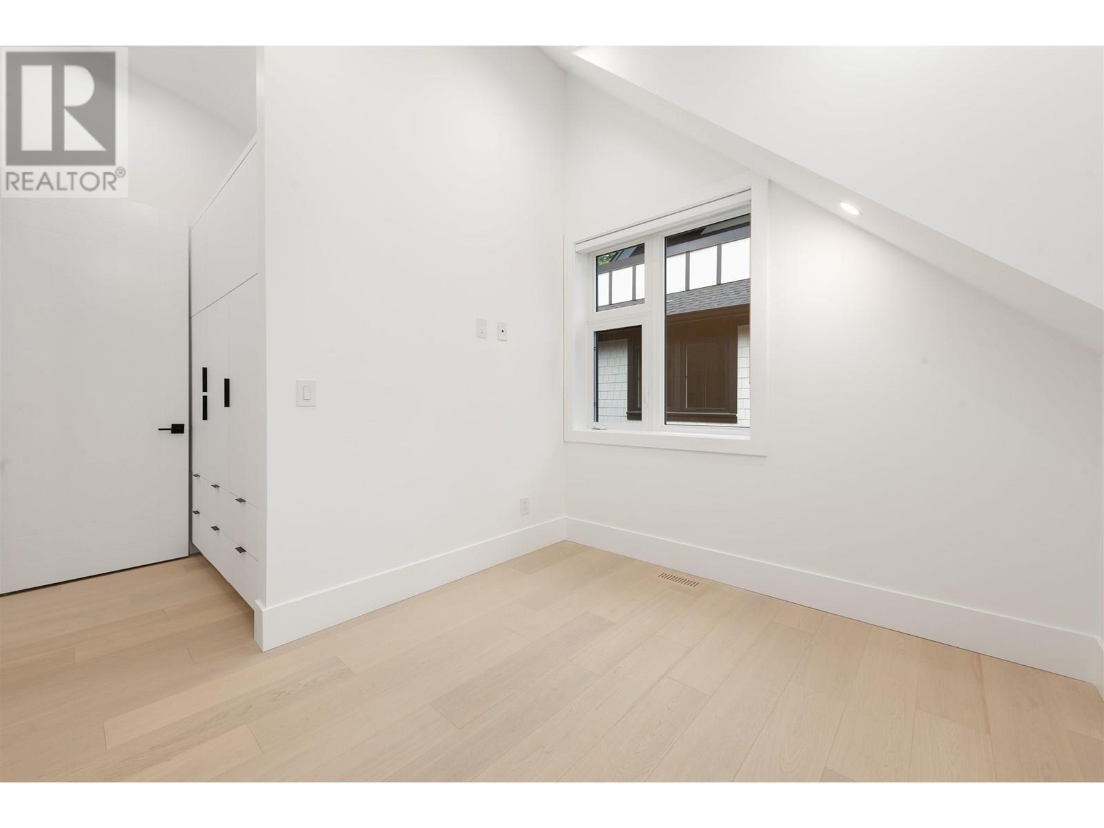 Photo 23 of 5 371 E 33rd Avenue, Vancouver BC