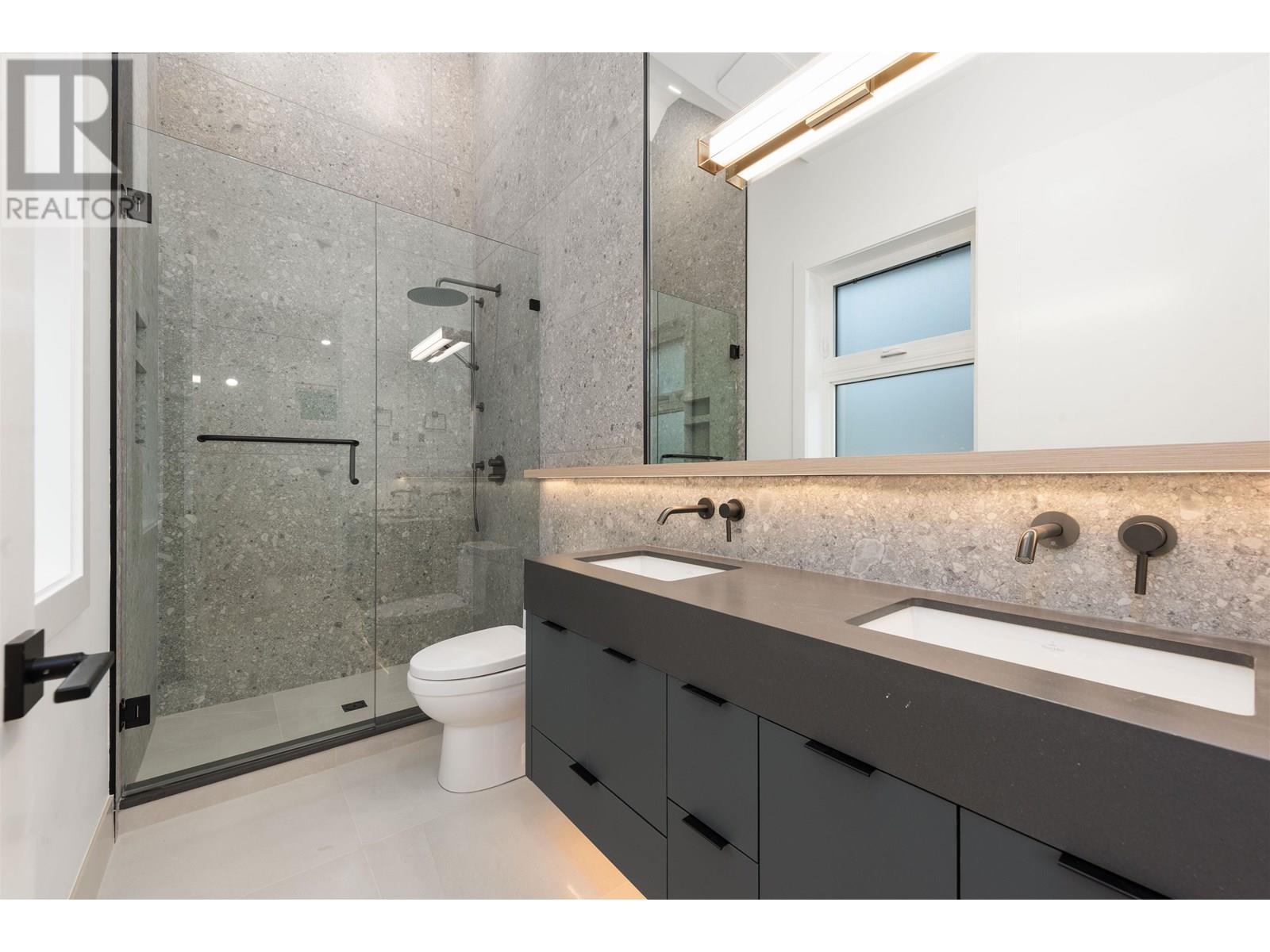 Photo 13 of 5 371 E 33rd Avenue, Vancouver BC