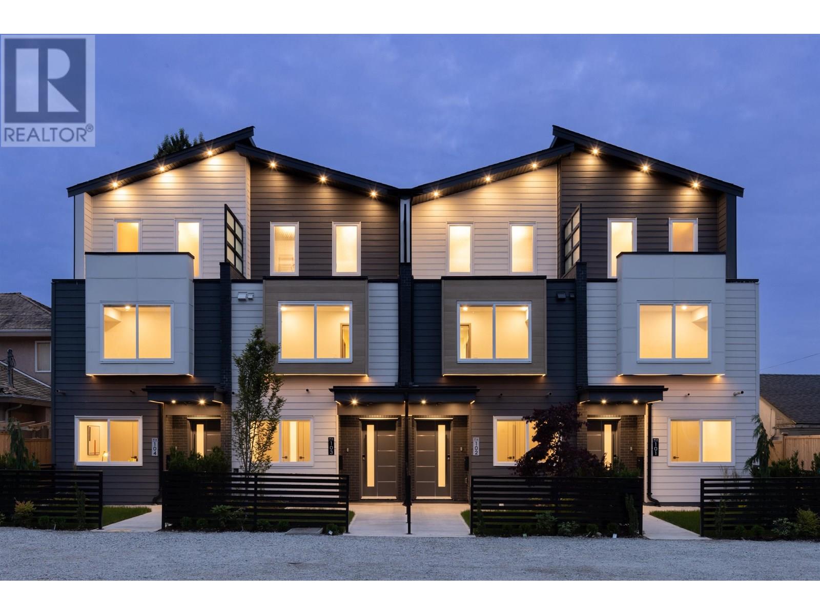 Photo 1 of 102 914 Rochester Avenue, Coquitlam BC