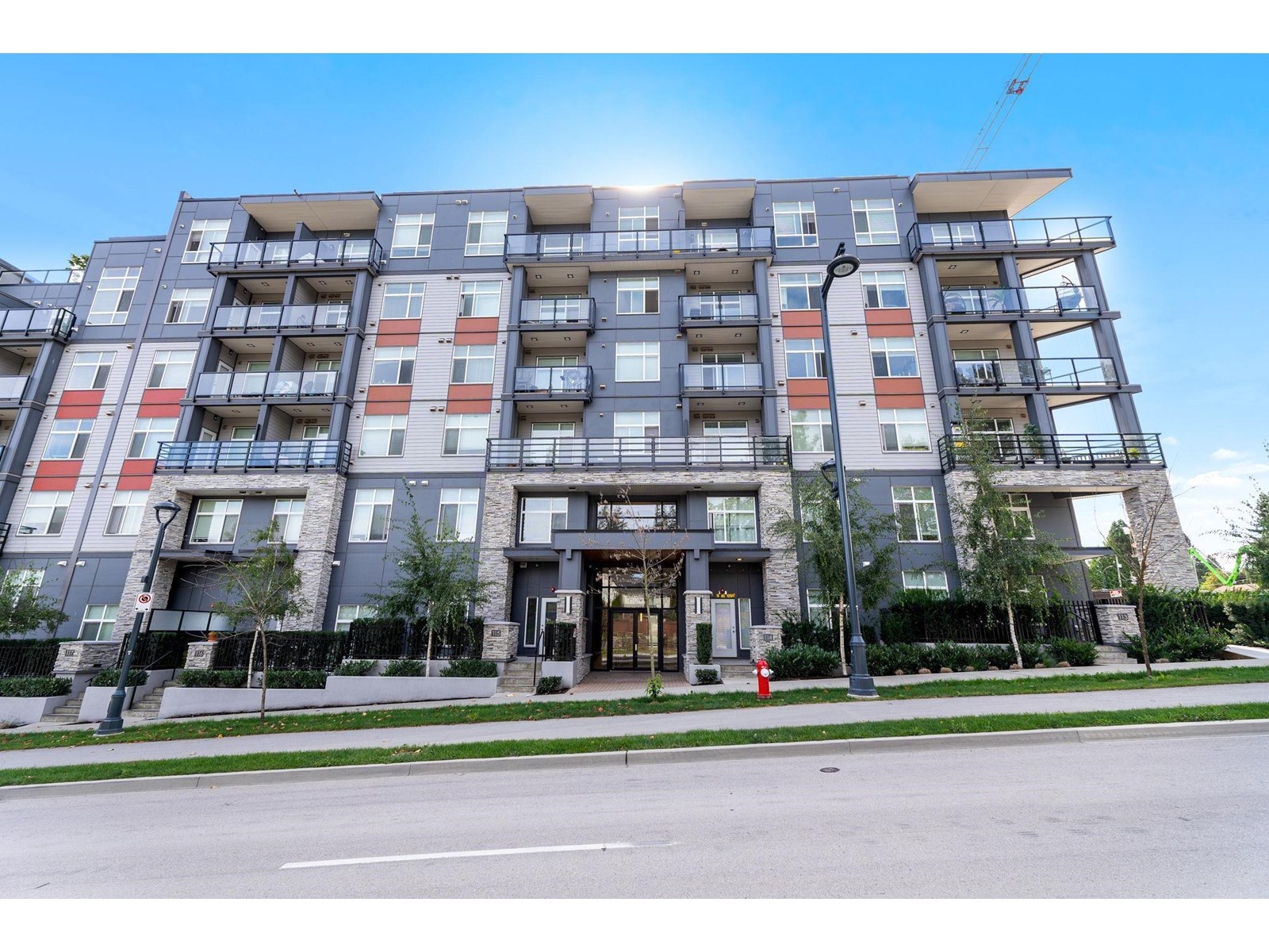Photo 2 of 418 11077 Ravine Road, Surrey BC