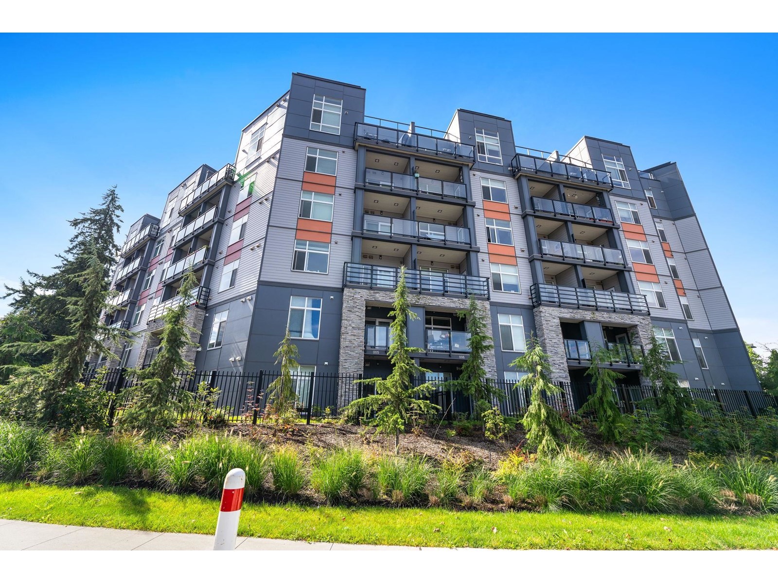 Photo 34 of 418 11077 Ravine Road, Surrey BC
