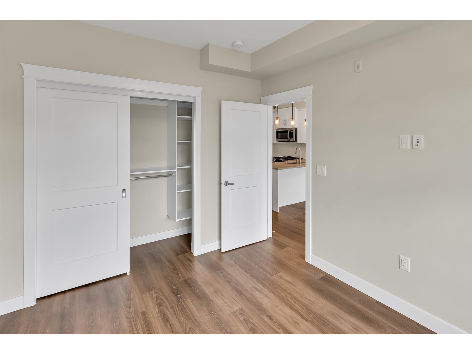 Photo 12 of 418 11077 Ravine Road, Surrey BC