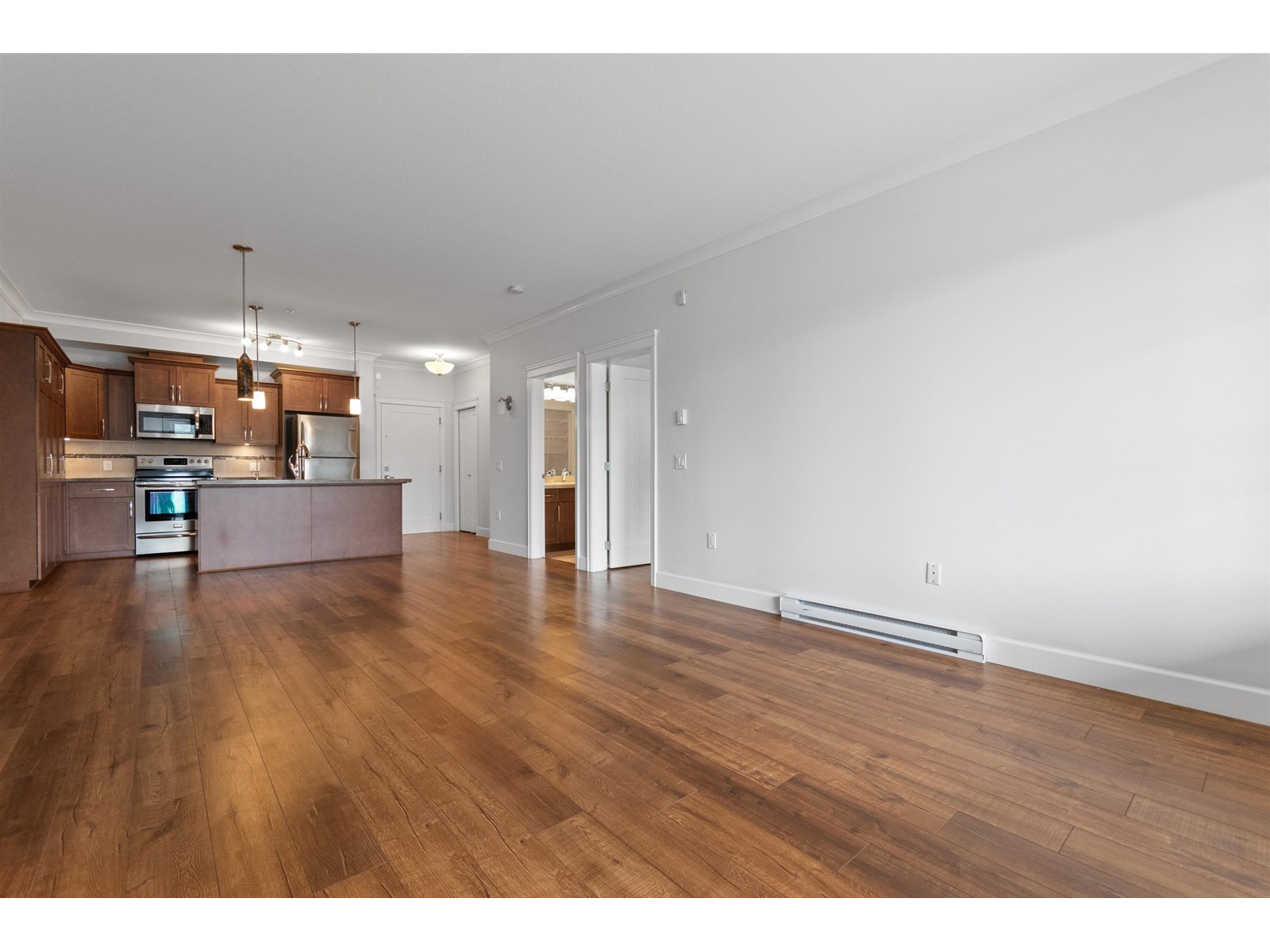 301 45750 KEITH WILSON ROAD, Vedder Crossing, Chilliwack