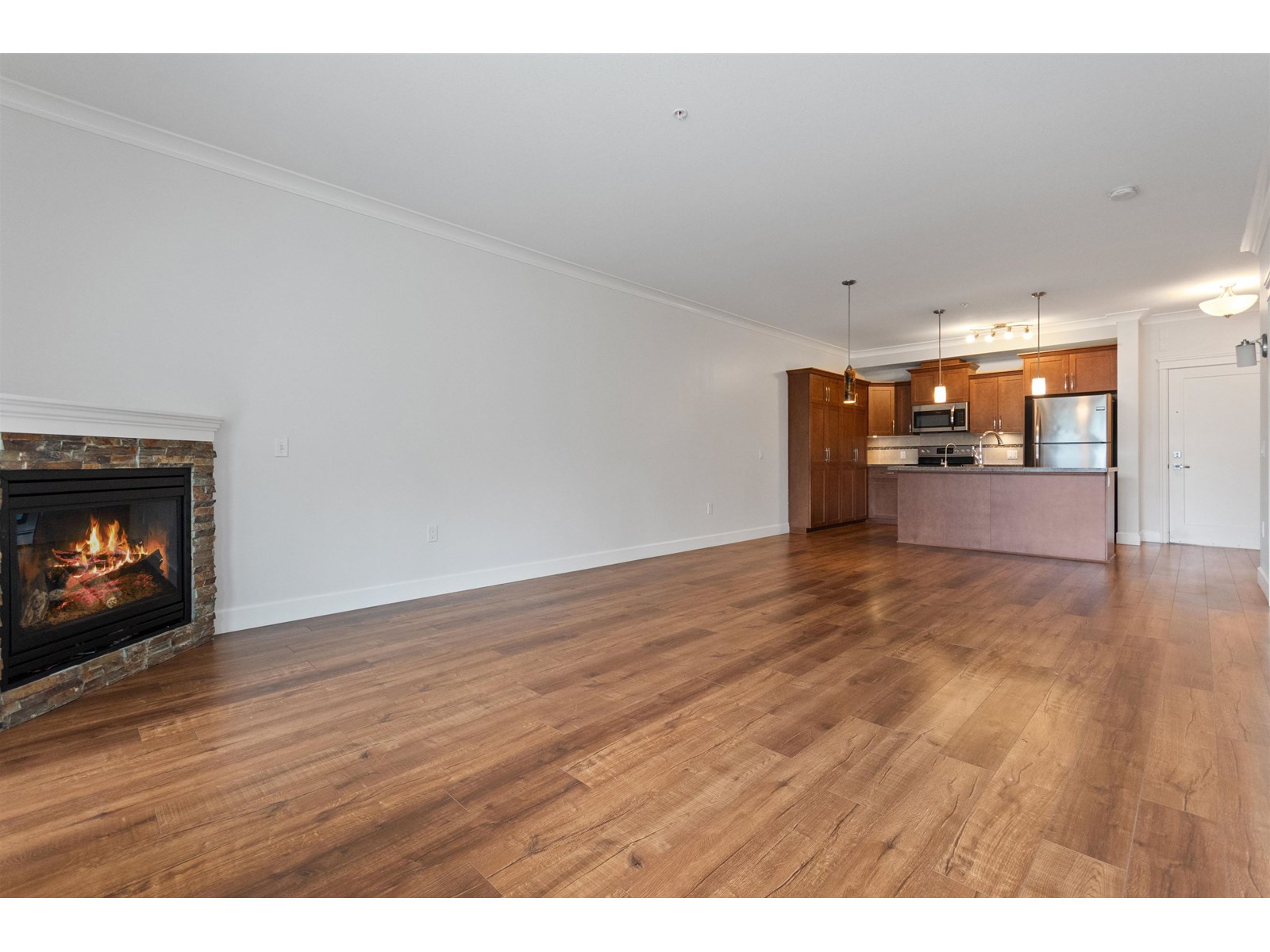 301 45750 KEITH WILSON ROAD, Vedder Crossing, Chilliwack