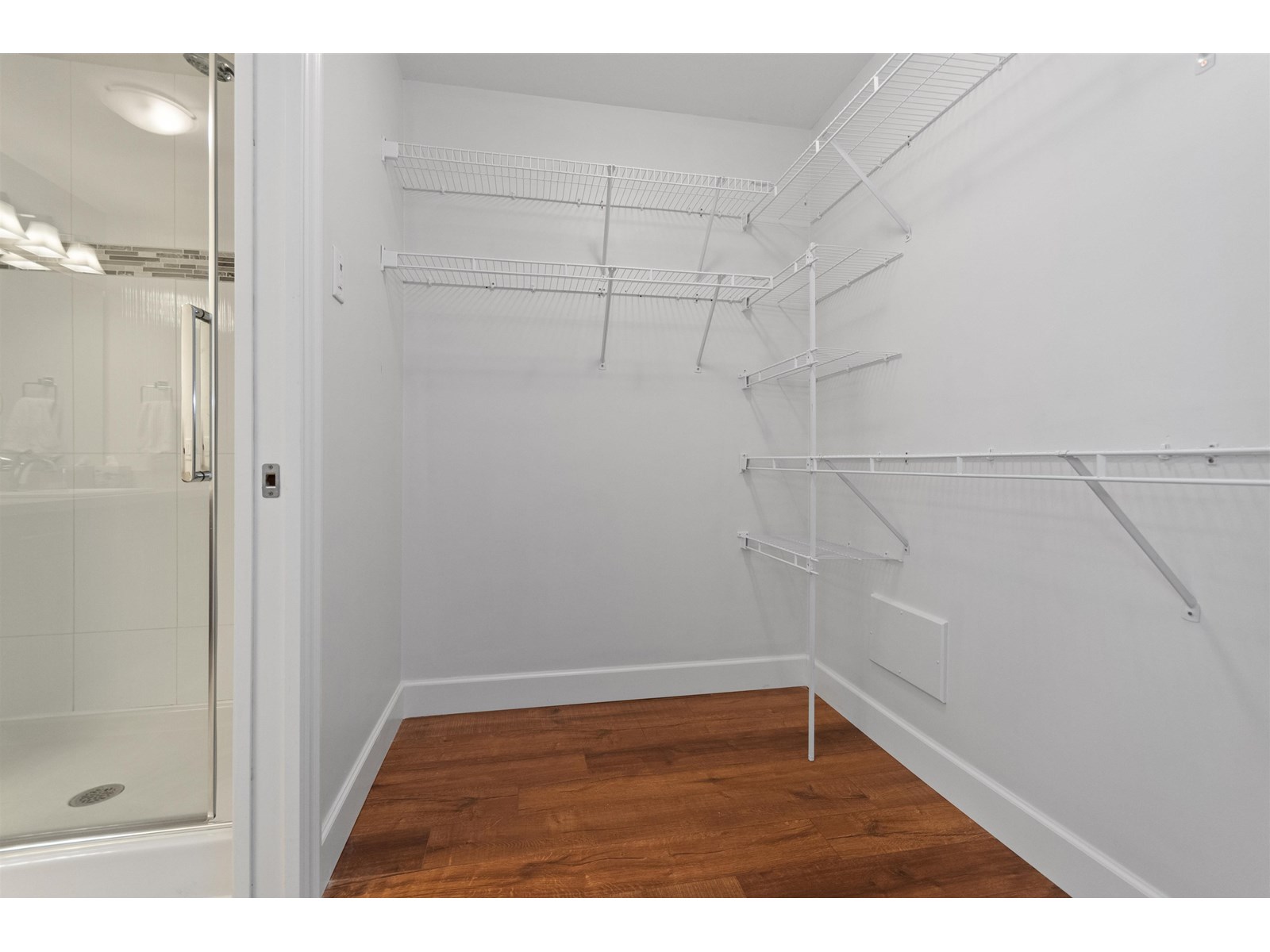 301 45750 KEITH WILSON ROAD, Vedder Crossing, Chilliwack