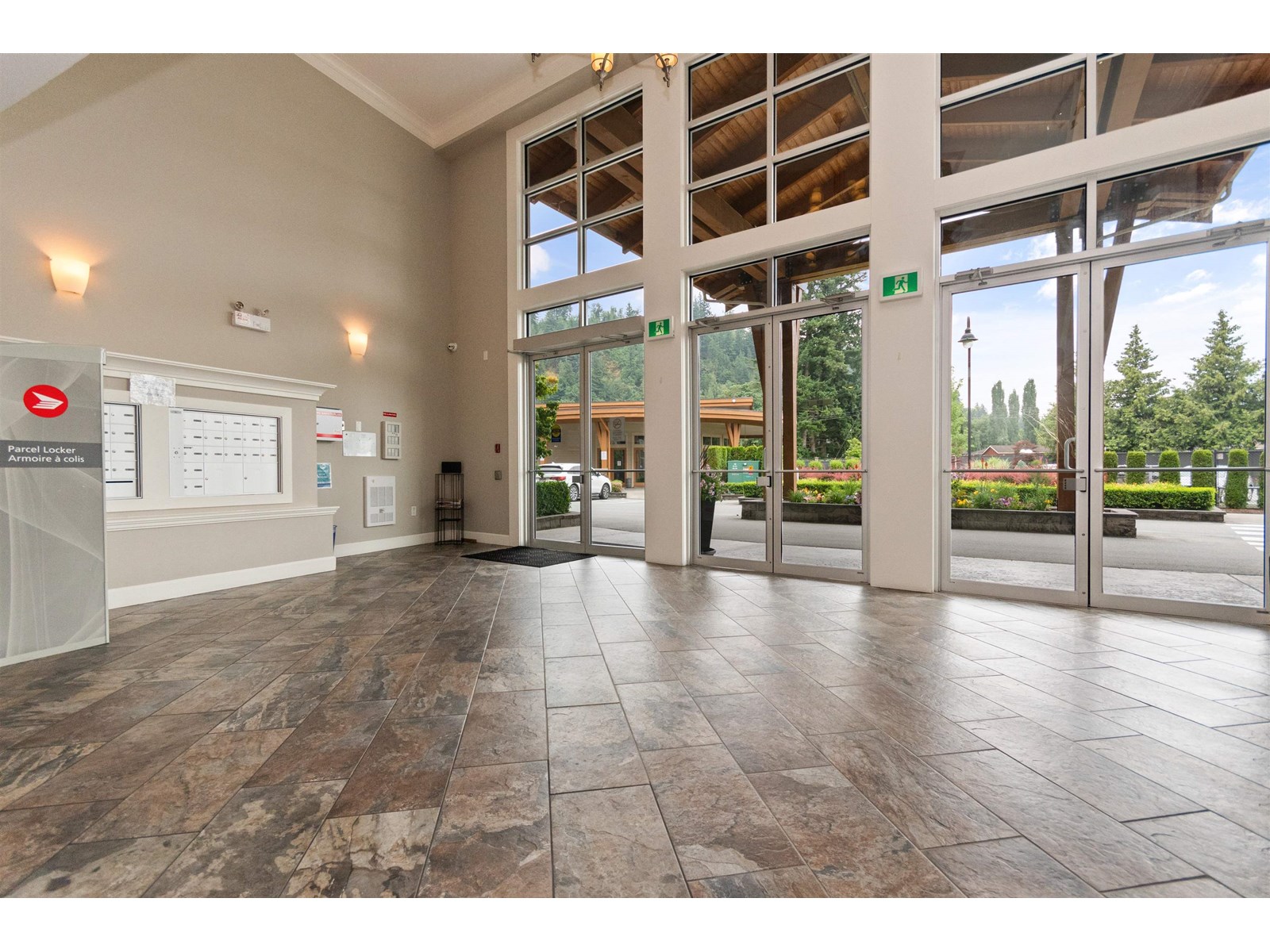 301 45750 KEITH WILSON ROAD, Vedder Crossing, Chilliwack