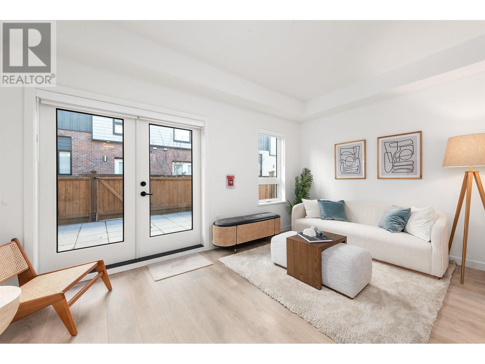 Photo 3 of 135 535 E 2nd Street, North Vancouver BC