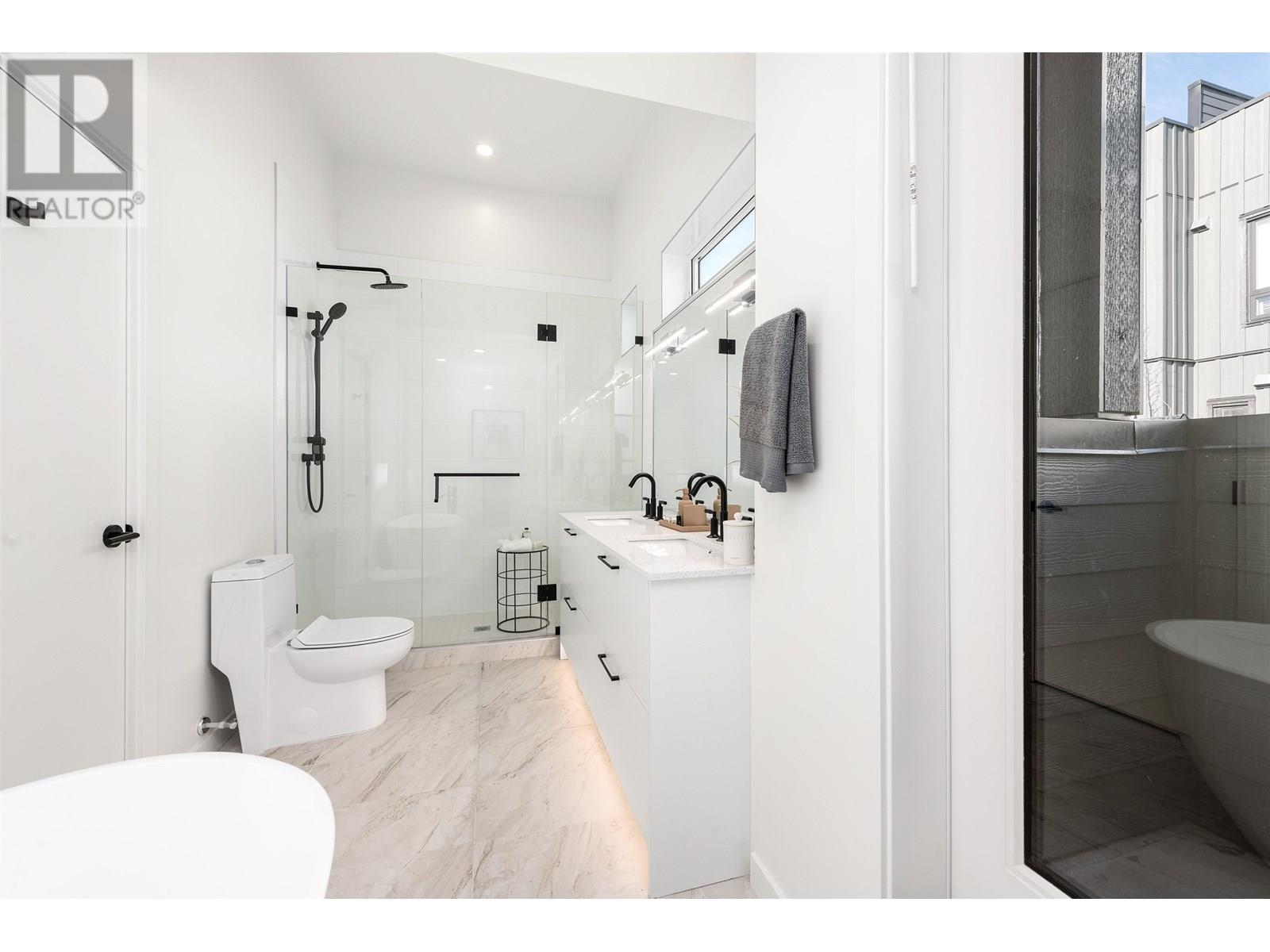Photo 13 of 135 535 E 2nd Street, North Vancouver BC
